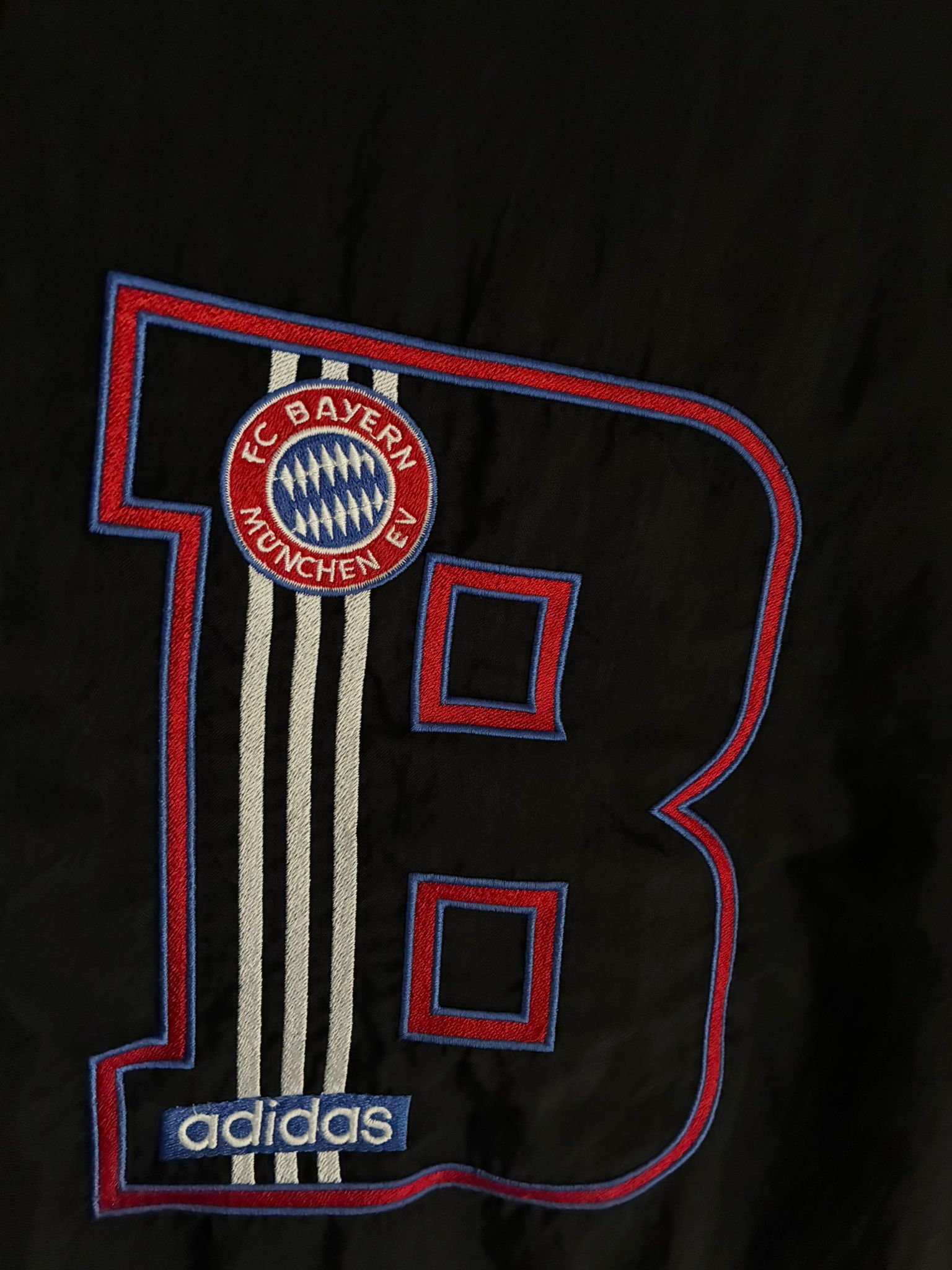 Adidas Vintage tracksuit adidas Bayern München 90s football Jersey Size US M / EU 48-50 / 2 - 7 Thumbnail