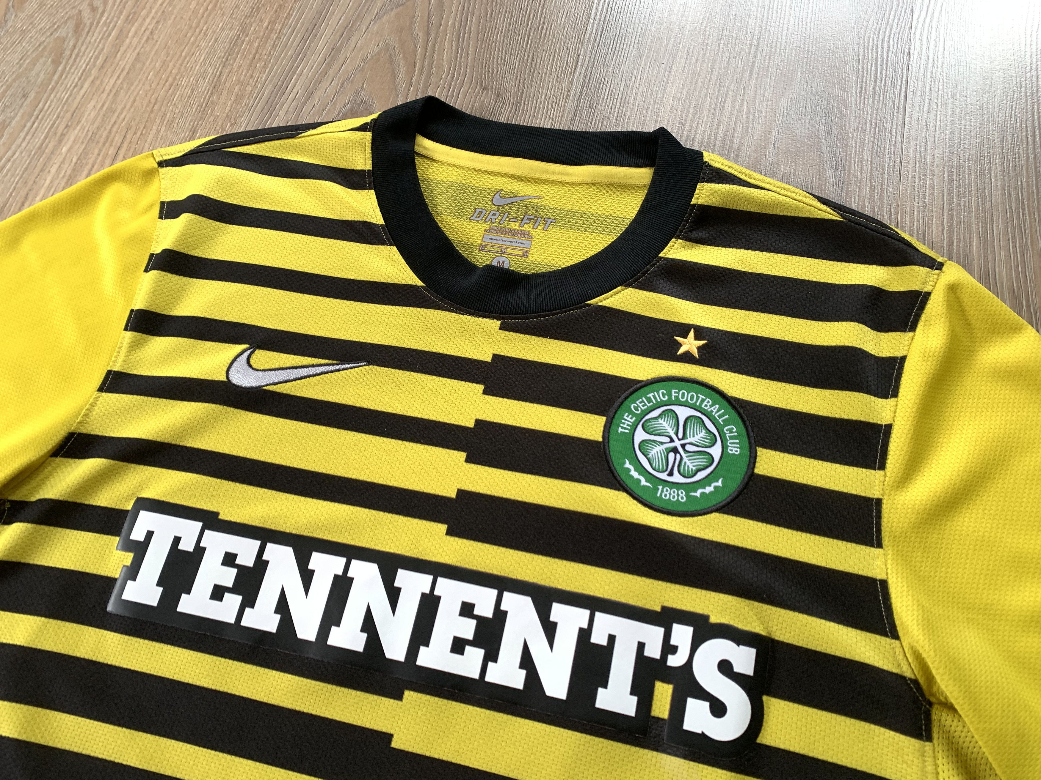 Nike × Vintage Vintage Nike Celtic Footbal Club Jersey Size US M / EU 48-50 / 2 - 4 Thumbnail