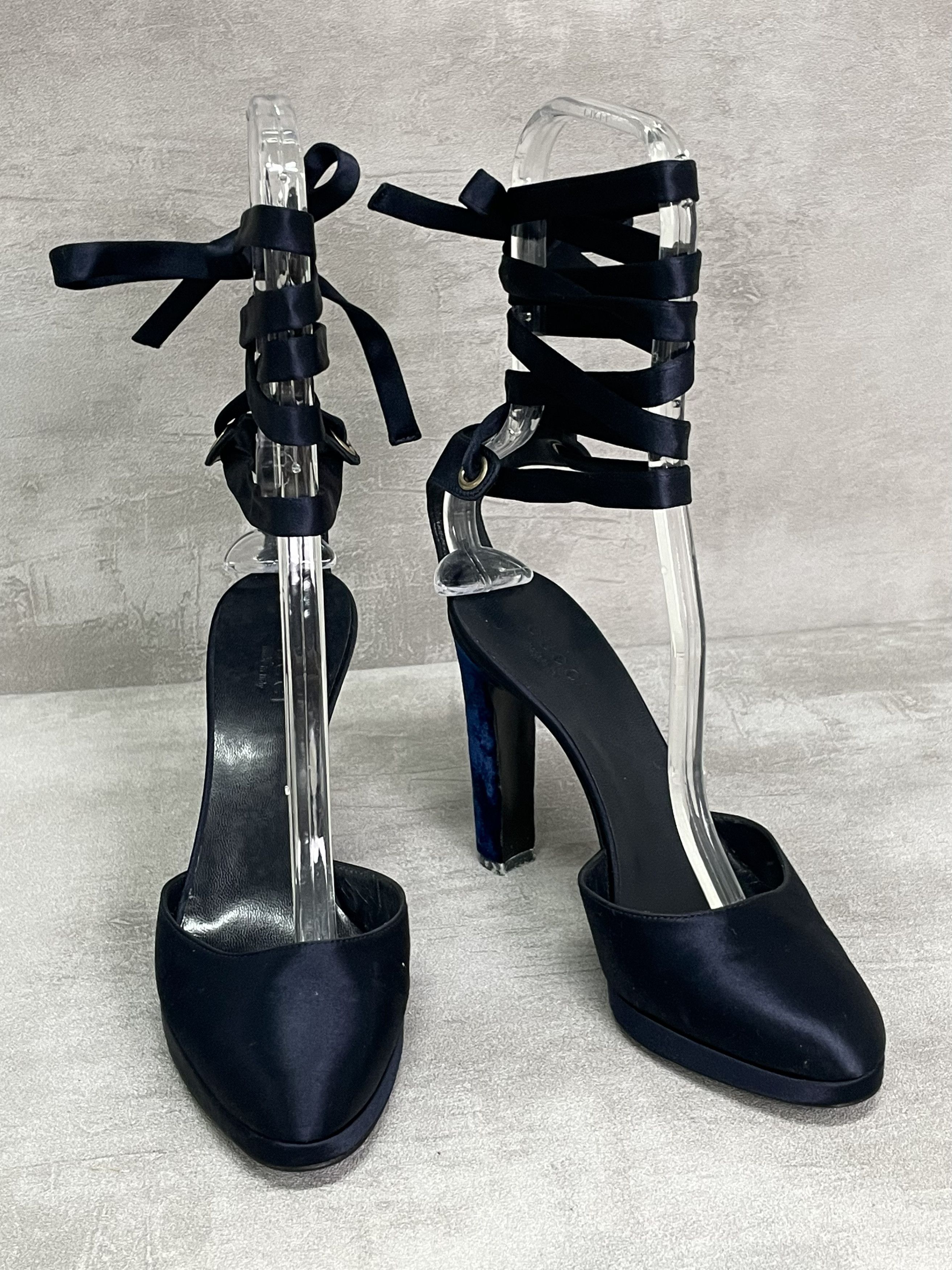 Gucci Gucci Navy 110mm Closed Toe Satin Tie-Up Heels Size US 5 / IT 35 - 3 Thumbnail