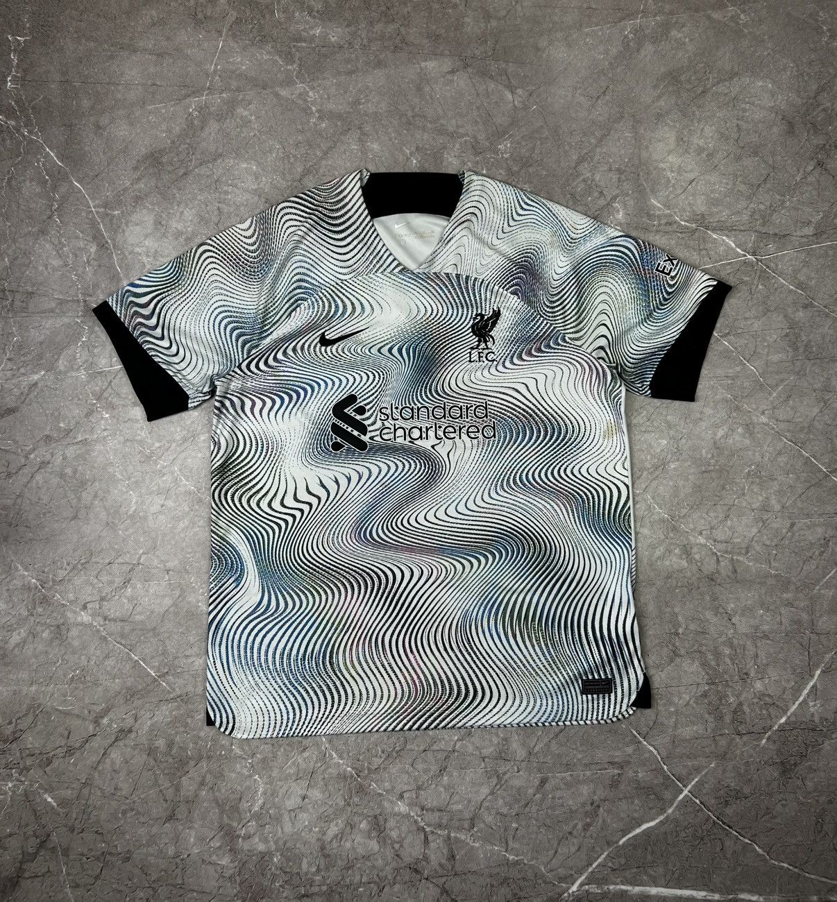 Nike × Vintage Nike Liverpool Soccer Jersey Blokecore Rare Style Casual Xl Size US XL / EU 56 / 4 - 3 Thumbnail
