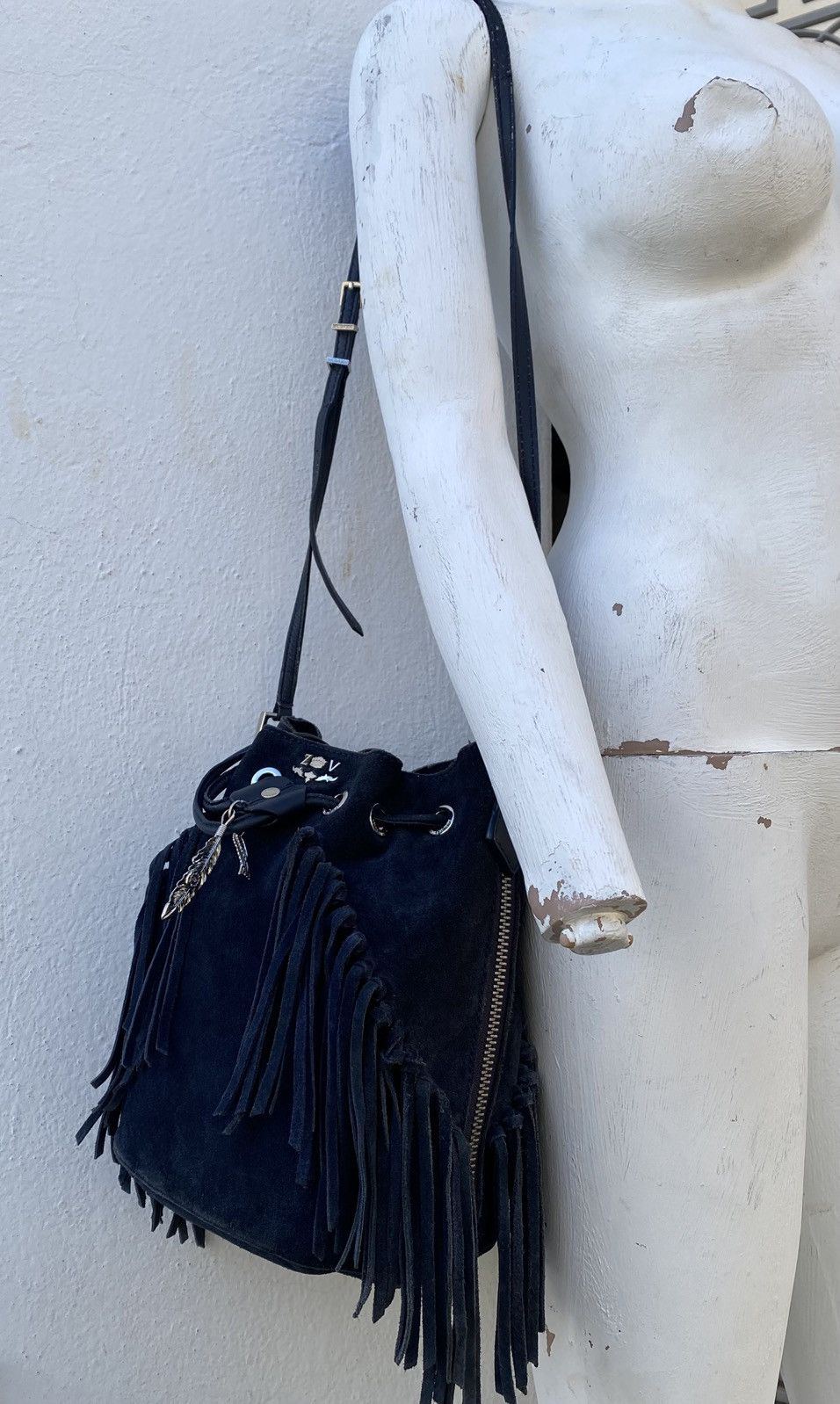 Zadig & Voltaire Zadig & Voltaire Navy Suede Fringe Bucket Bag (2019–2021) Size ONE SIZE - 8 Thumbnail