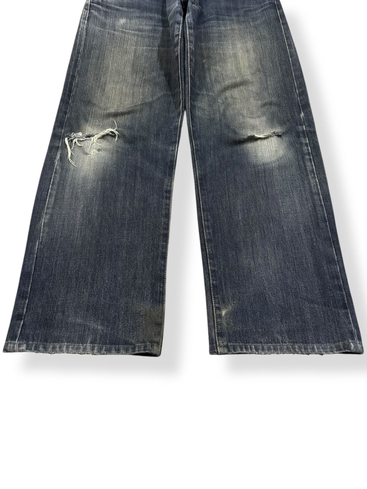 Burberry Vintage Burberry London NovaCheck Loose Fit Distressed Jeans Size US 34 / EU 50 - 6 Thumbnail