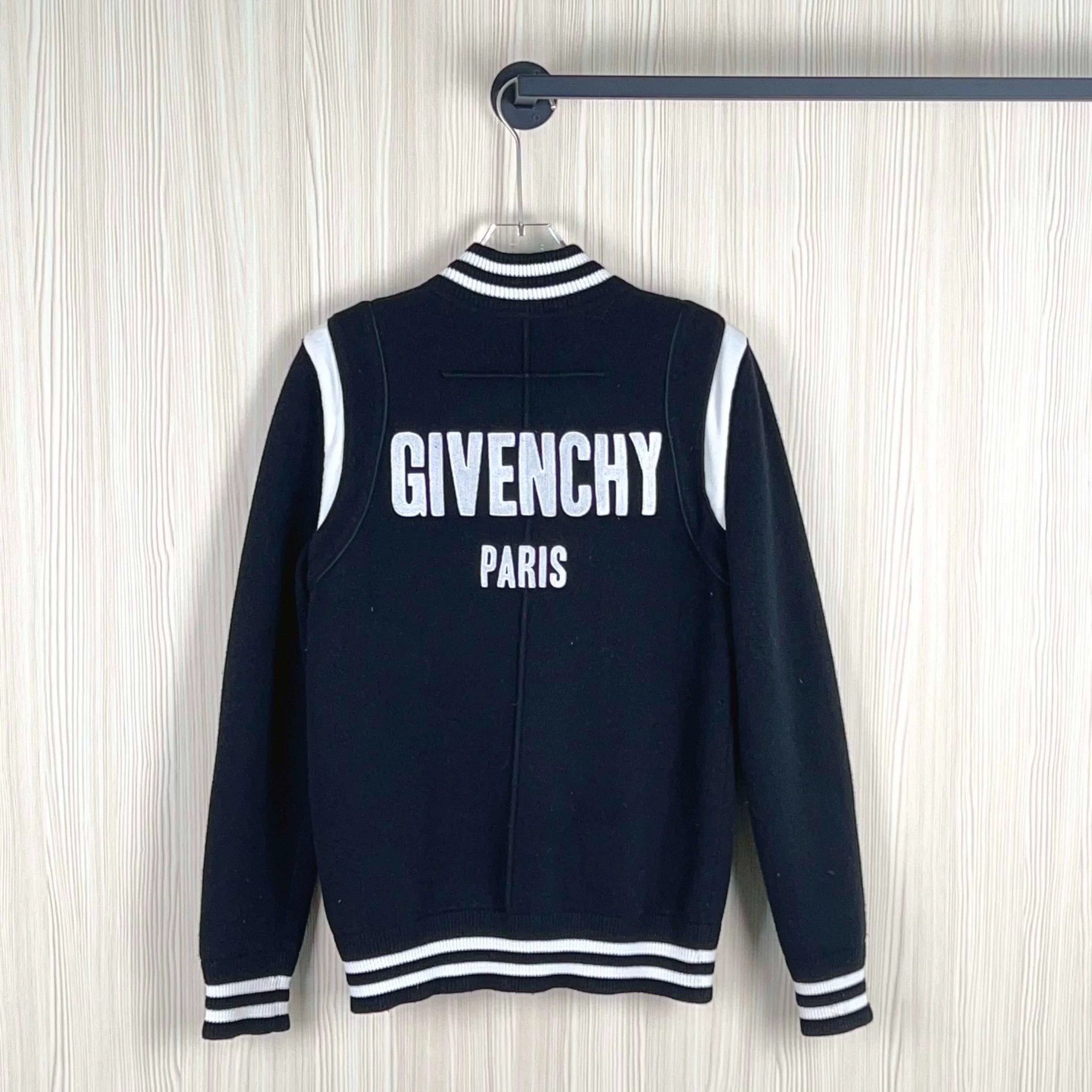Givenchy givenchy varsity jacket in navy blue Size US L / EU 52-54 / 3 - 2 Thumbnail