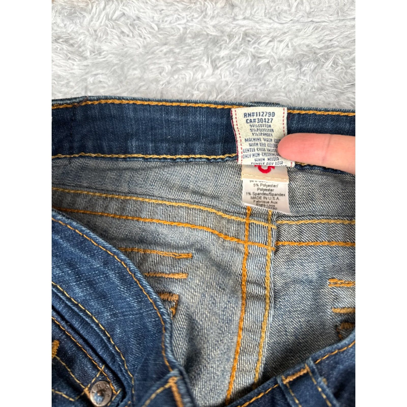 True Religion True Religion Women's Flared Jeans 32" Waist 31" Inseam Light Wash Denim Cotton Stretch Retro 2000s Size 24" / US 00 / IT 34 - 7 Thumbnail