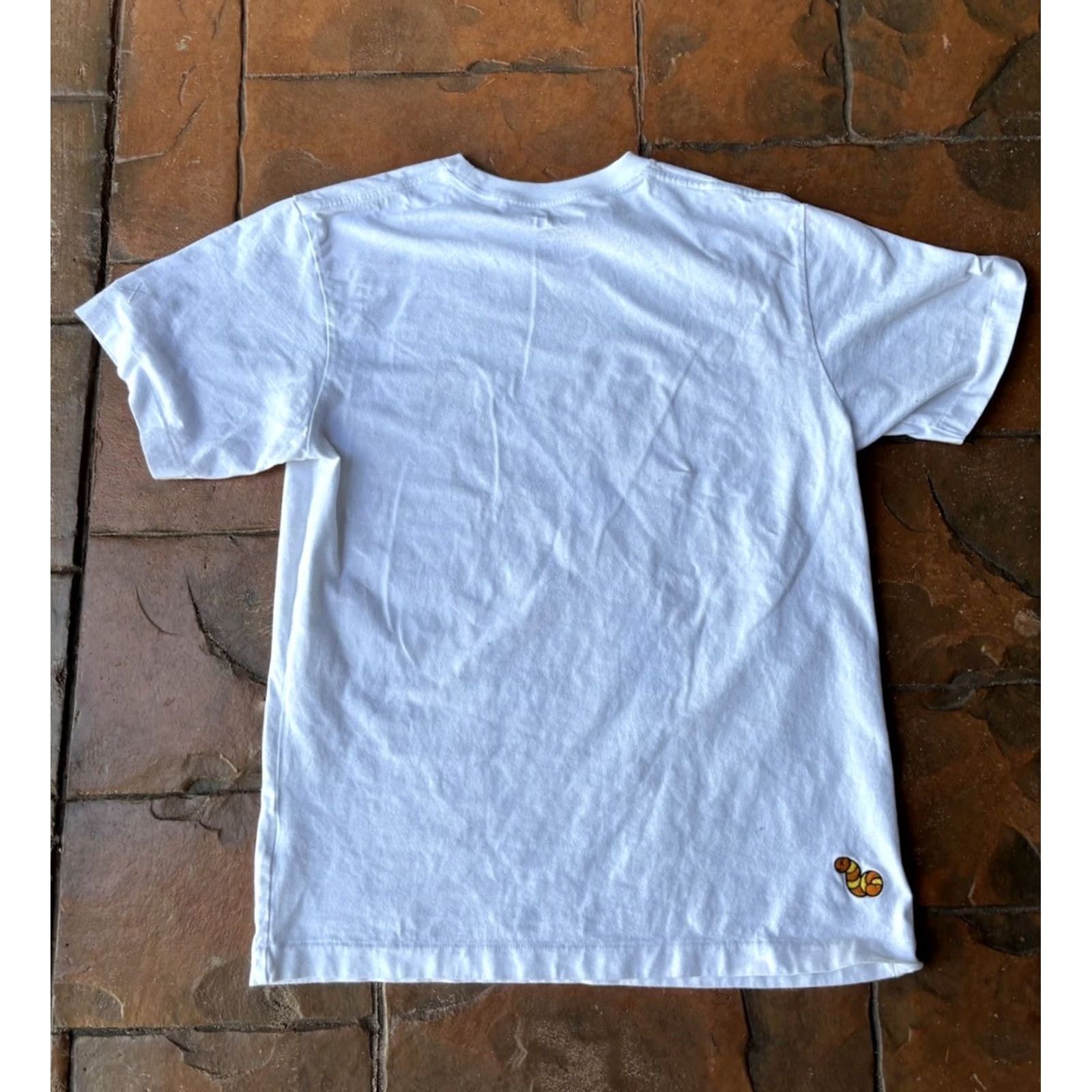 Uniqlo VINTAGE Kaws Sesame Street Uniqlo UT Pocket T-Shirt Small Graphic Size US S / EU 44-46 / 1 - 3 Thumbnail