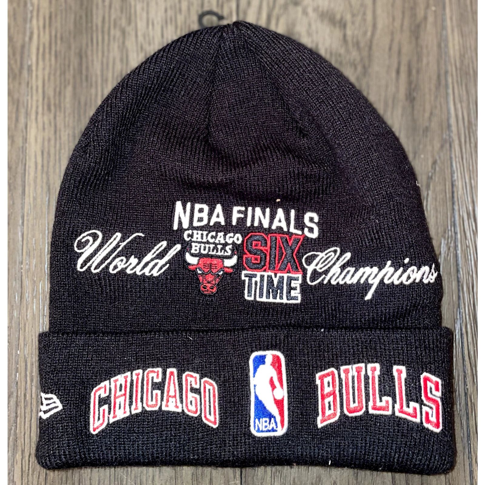 New Era Chicago Bulls 6 Time Champion Beanie New Era Size ONE SIZE - 2 Thumbnail