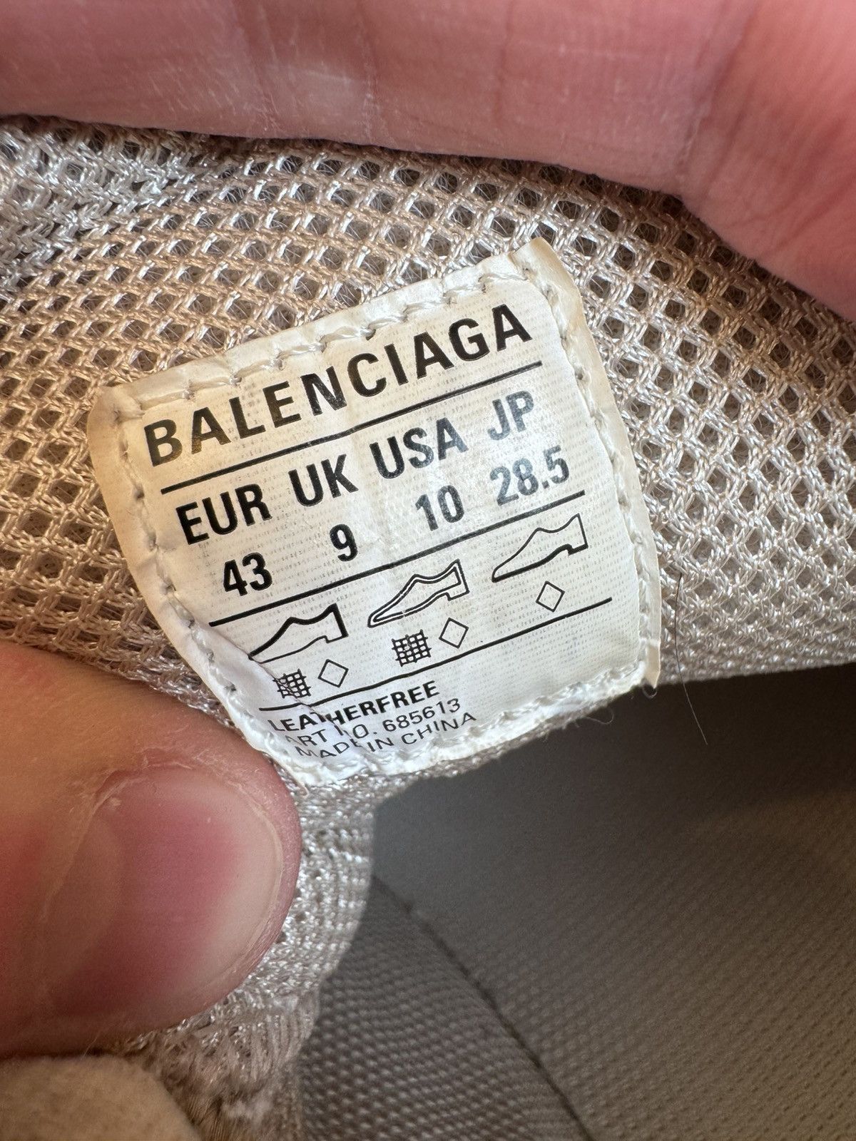Balenciaga Balenciaga Defender Beige Size US 10 / EU 43 - 13 Thumbnail
