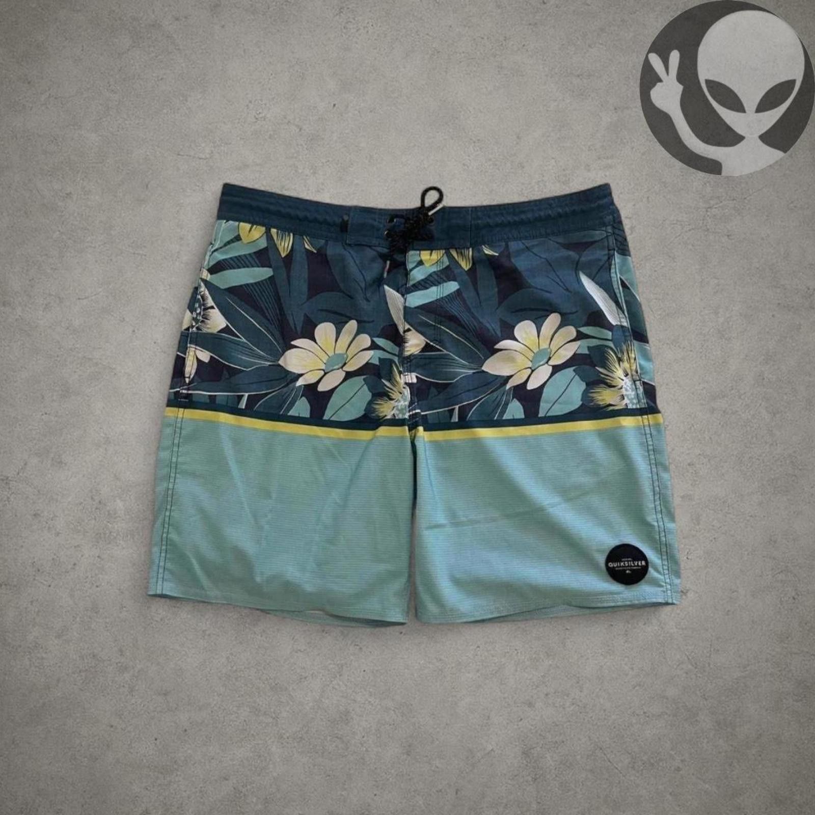 Quiksilver Quiksilver Men's Board Shorts Medium Blue Floral Swim Trunk Size US 32 / EU 48 - 2 Thumbnail