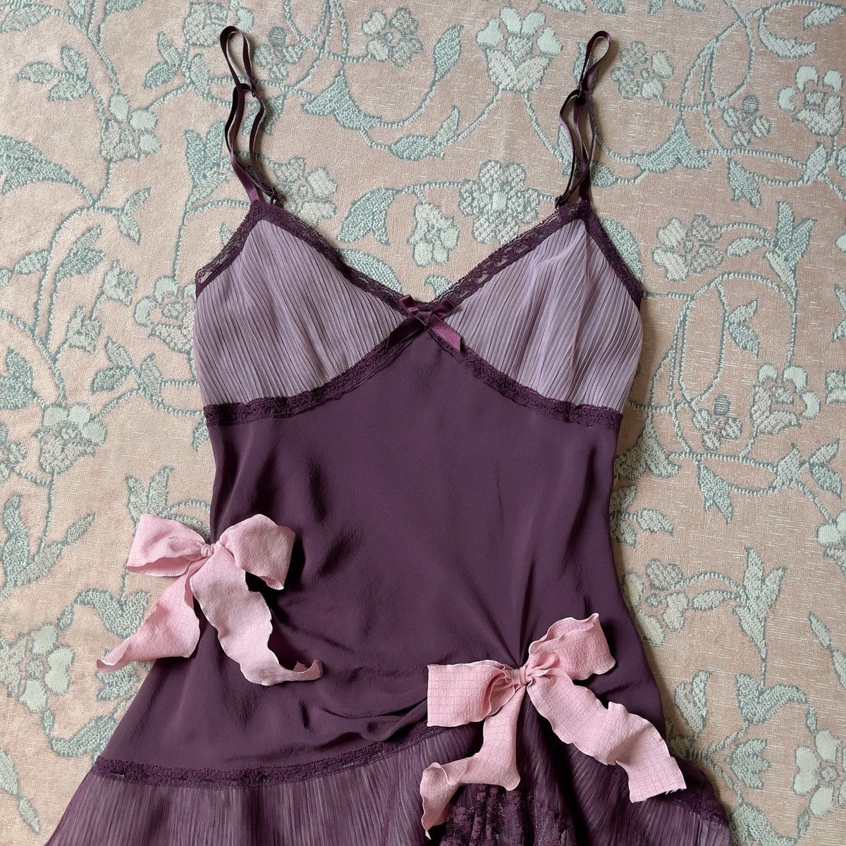 Victoria's Secret Victoria’s Secret Deep Plum Silk Mini Slip Dress (M) Size M / US 6-8 / IT 42-44 - 9 Thumbnail