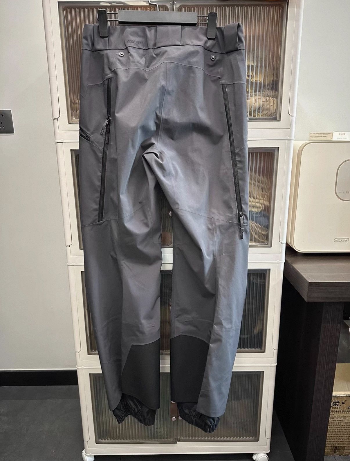 Arc'teryx Arc'teryx Men's Sabre Ski Snowboard Pants Size S Size US 30 / EU 46 - 2 Thumbnail