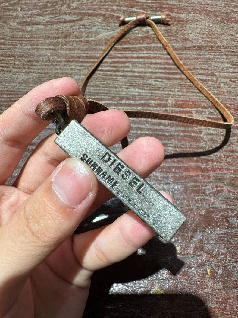 Diesel Diesel Bottle lifter necklace 2504-Nextarrow Size ONE SIZE - 3 Thumbnail
