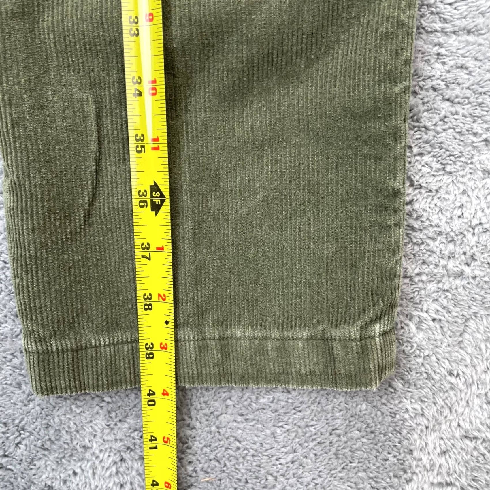 Lands' End VINTAGE Lands' End Pants Womens 30x28 Petite Green Corduroy Pleated Straight Leg Pants Mens Womens Girls Boys? Size 30" / US 8 / IT 44 - 6 Thumbnail