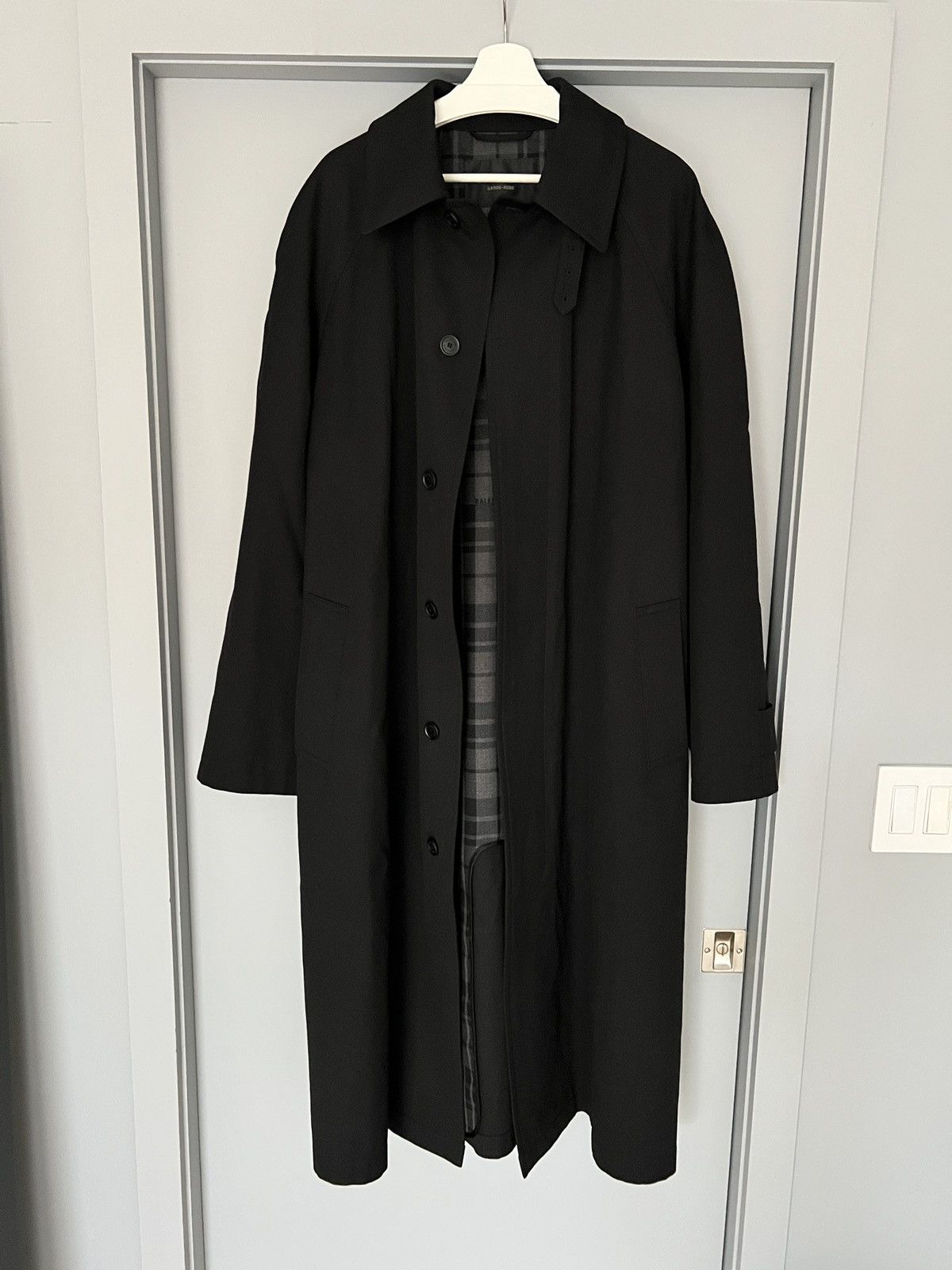 Balenciaga Spring23 Garde Robe Carcoat Black