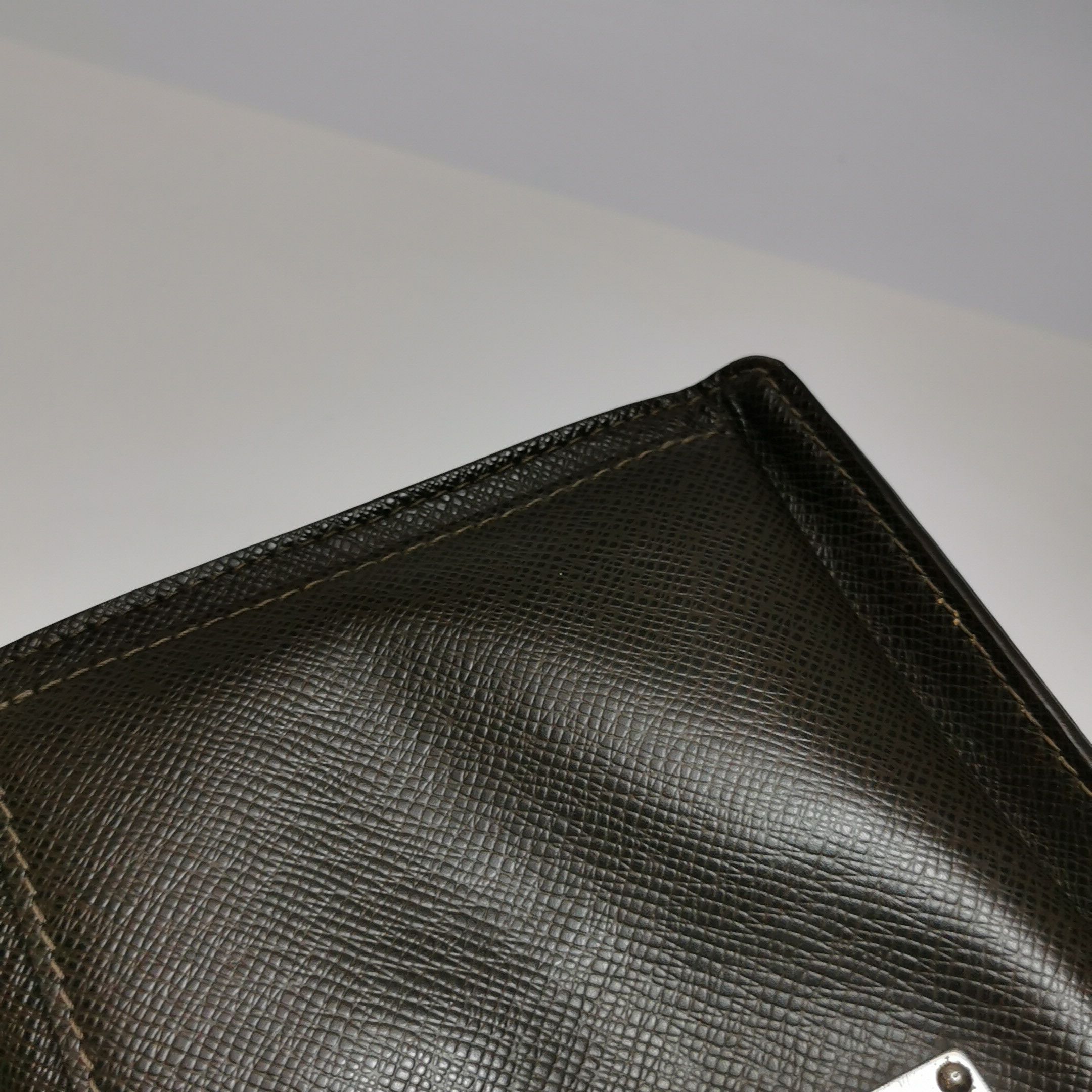Louis Vuitton Louis Vuitton (LV) Cowhide Solid Color S-lock Clutch -y2506 Size ONE SIZE - 6 Thumbnail