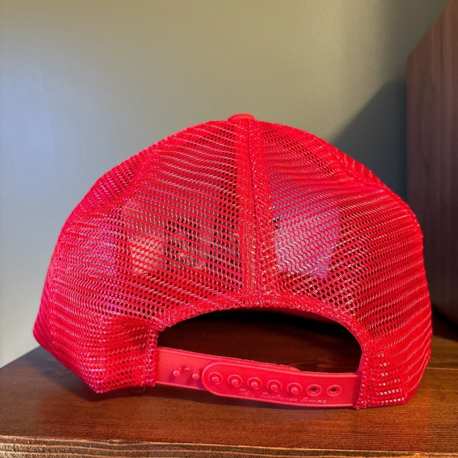 Designer Vintage TAG Sample Red Mesh Trucker Snapback Hat Size ONE SIZE - 4 Thumbnail