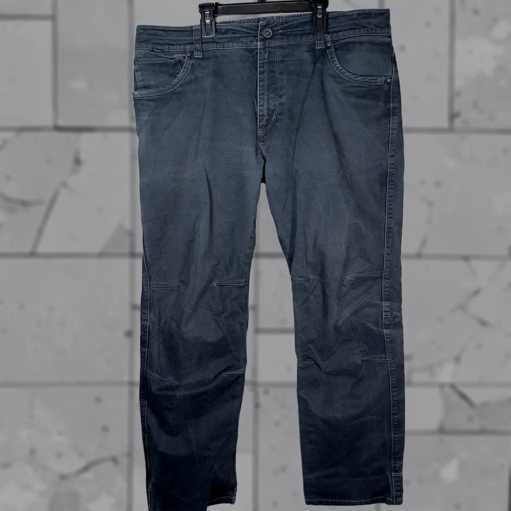 Vintage Kuhl Cargo Blue Cotton Blend Hiking Pants Mens Size 38x32 Size US 38 / EU 54 - 1 Thumbnail