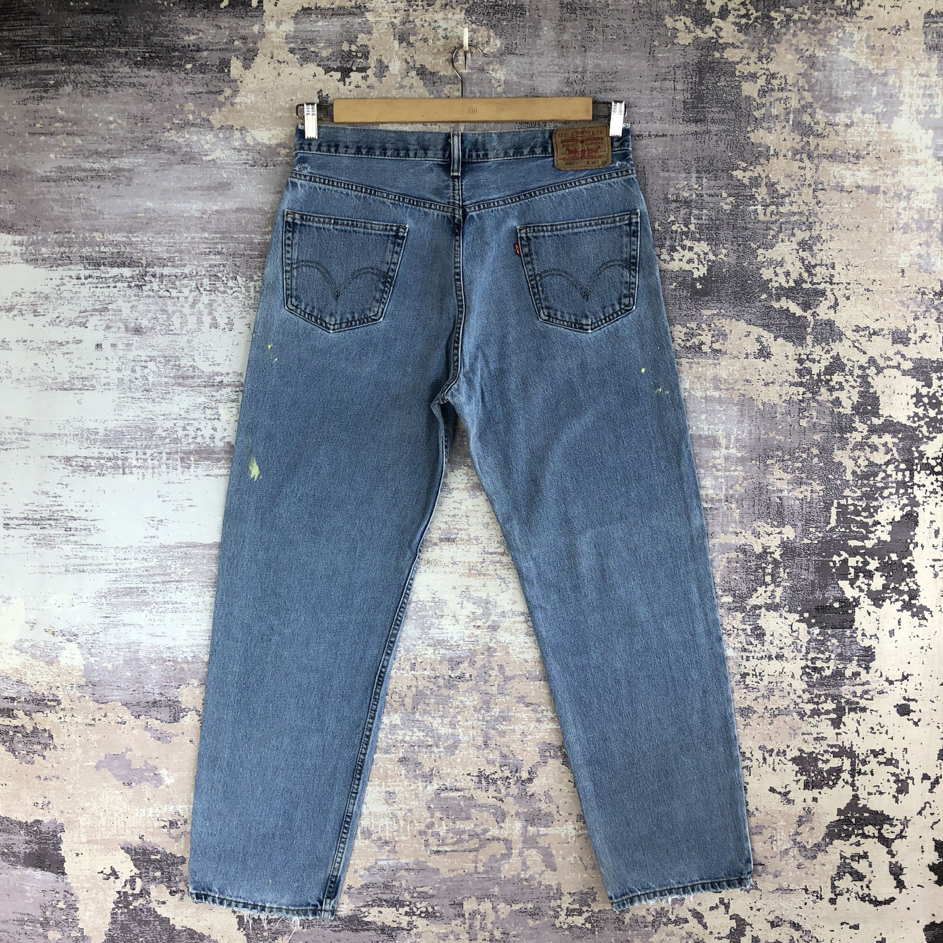 Levi's Vintage Painter Levis Faded Blue Jeans Levi's 550 Denim Size US 34 / EU 50 - 2 Thumbnail