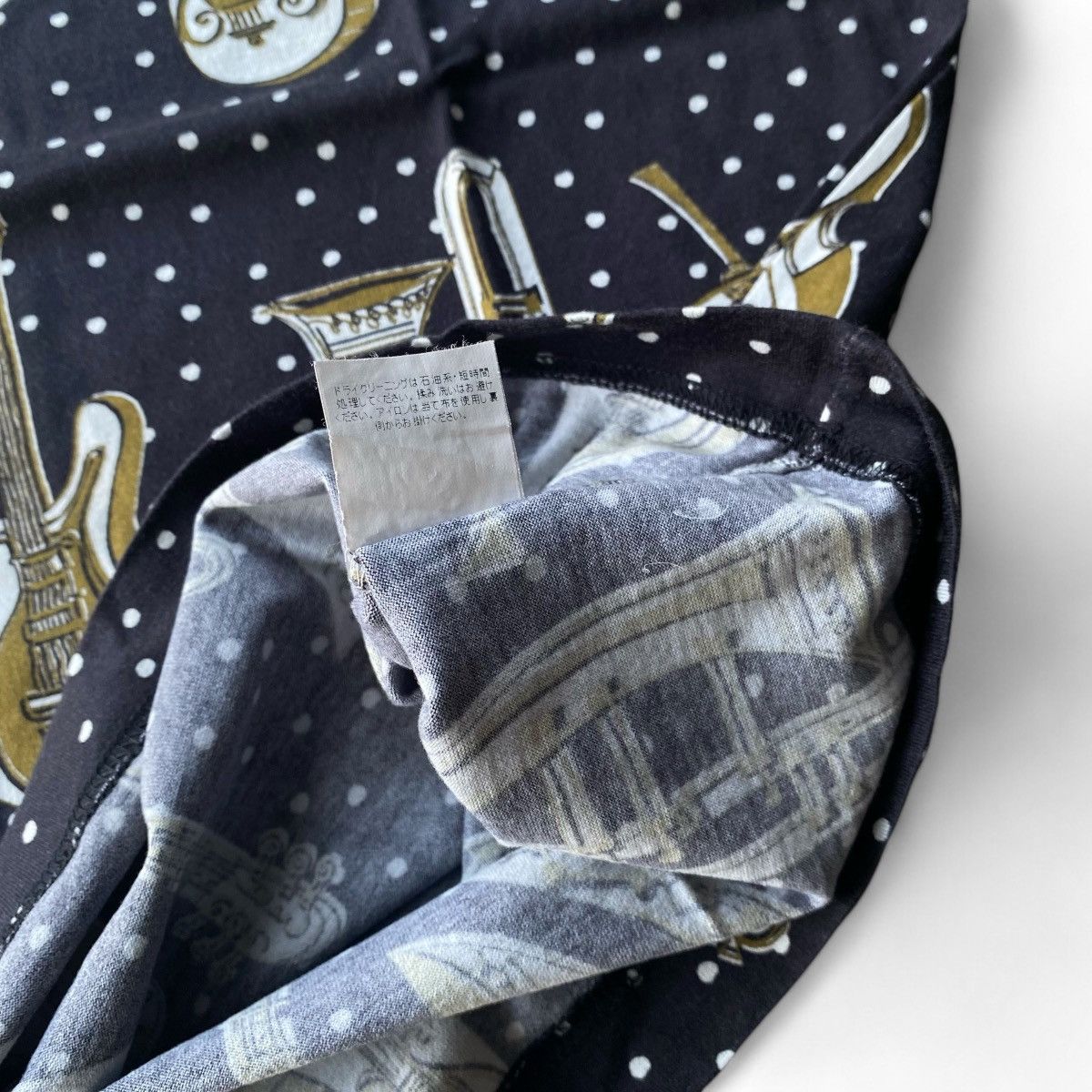 Dolce & Gabbana dolce & gabbana musical instrument print shirt Size US M / EU 48-50 / 2 - 7 Thumbnail