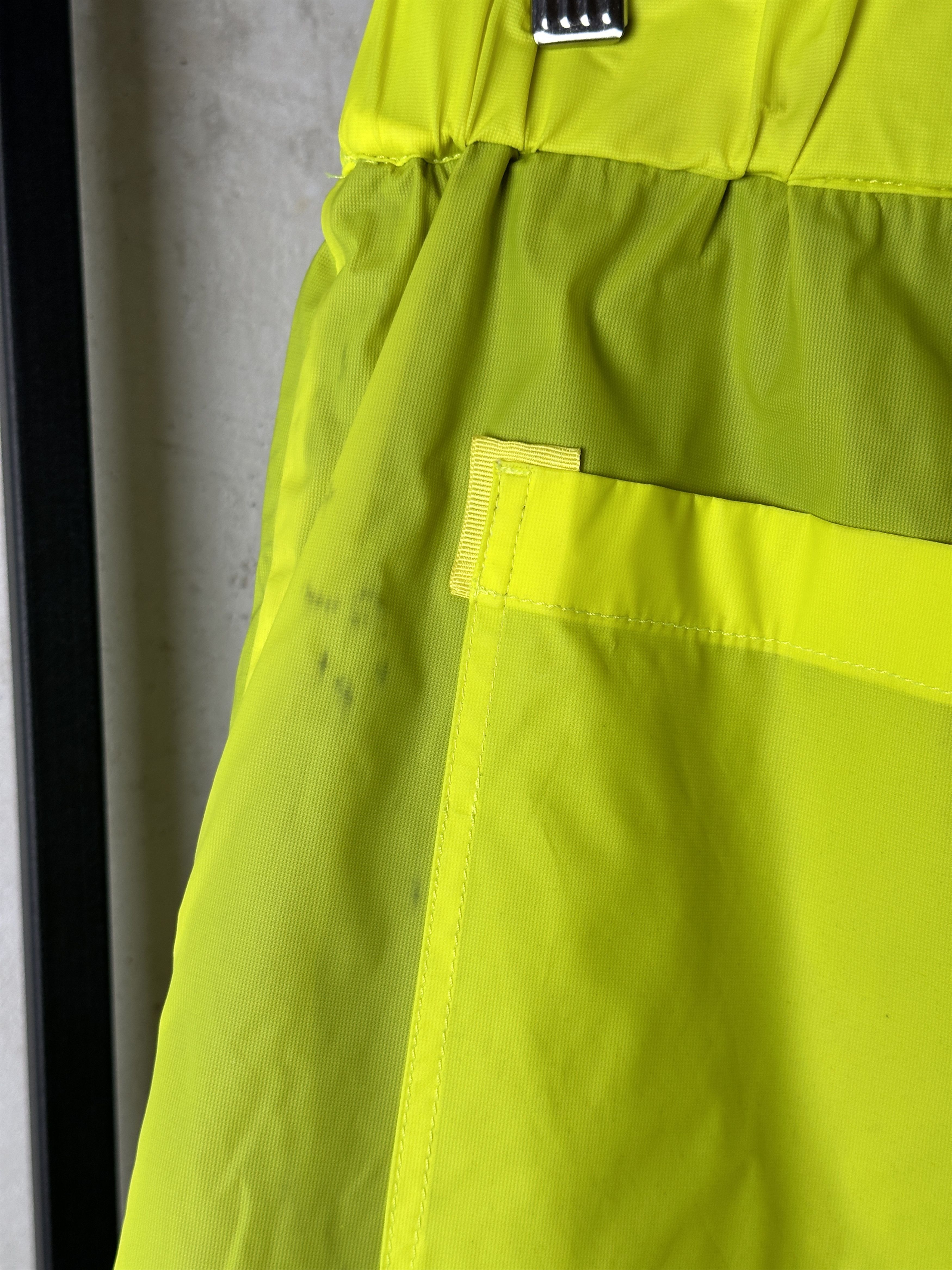 Acne Studios Acne Studios Yellow Ripstop Neon Shorts Size US 34 / EU 50 - 5 Thumbnail
