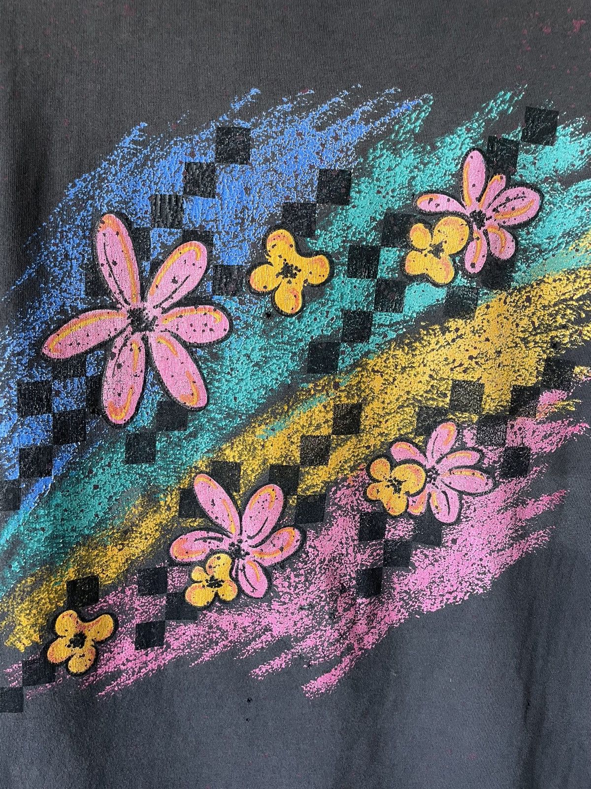 Vintage Vintage Faded 90s Pixel Flower Splattered tee Size US XL / EU 56 / 4 - 3 Thumbnail