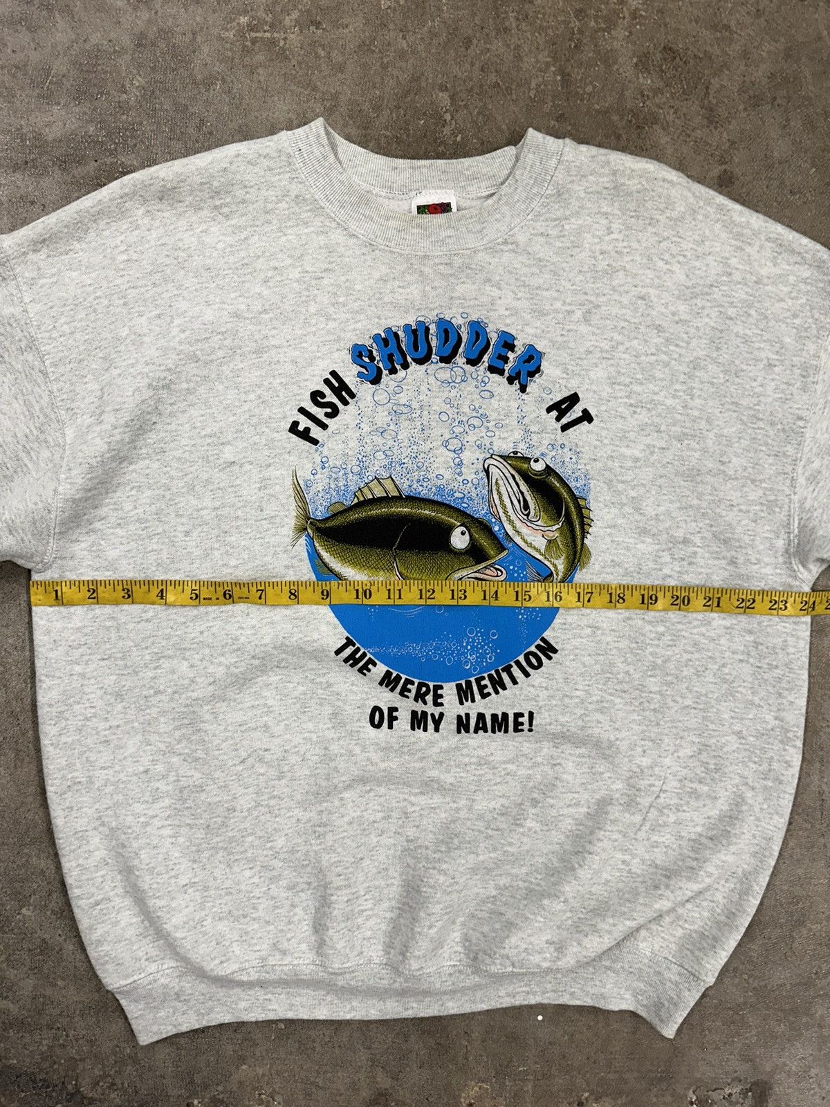 Vintage Vintage 90s Fish Shudder Cartoon Animal Sweatshirt Size US XL / EU 56 / 4 - 11 Thumbnail