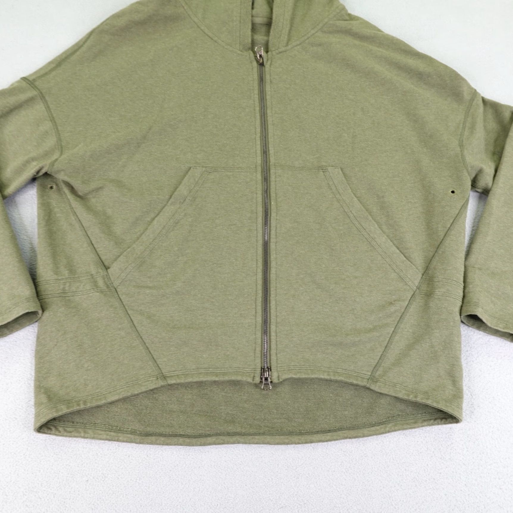 Lululemon Lululemon Hoodie 10 Green Hold Your Om Jacket Sweatshirt Yoga Full Zip Womens Size L / US 10 / IT 46 - 3 Thumbnail