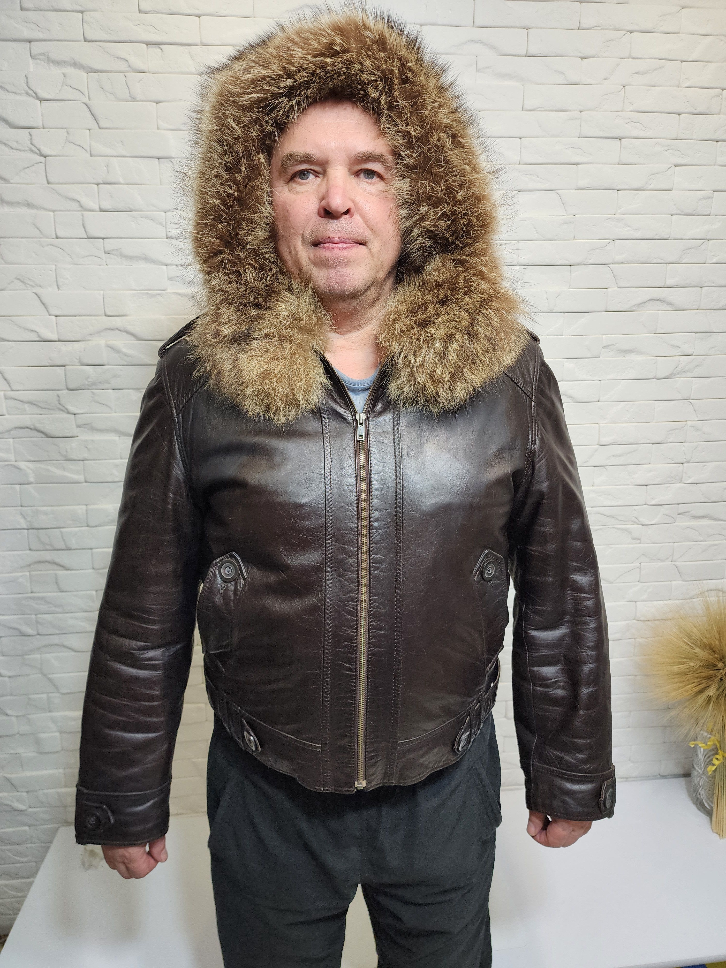 Genuine Leather Black Leather Sheepskin Coat: Metal Zipper, Fur Hood Size US L / EU 52-54 / 3 - 2 Thumbnail