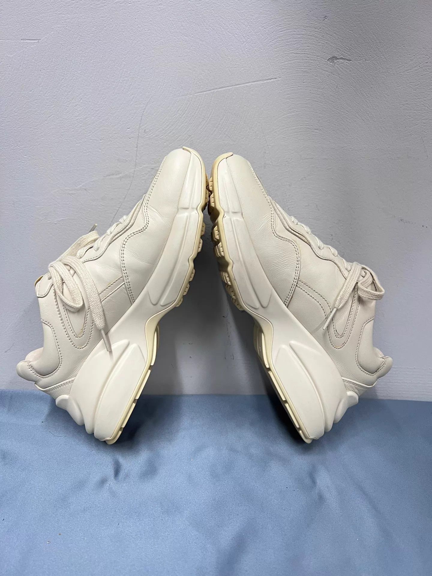 Gucci Gucci Rhyton Ivory Red Green Logo Sneaker 37.5 LN Size US 7 / IT 37 - 5 Thumbnail