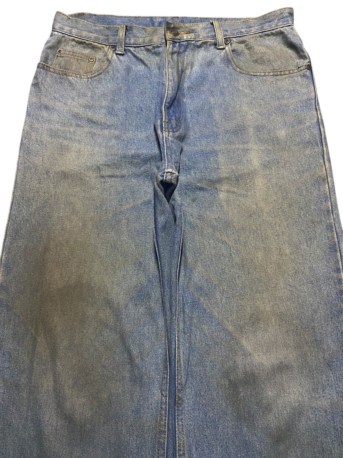 Japanese Brand Vtg Japanese Brand Grunge Mud Wash Distressed Loose Jeans Size US 32 / EU 48 - 3 Thumbnail