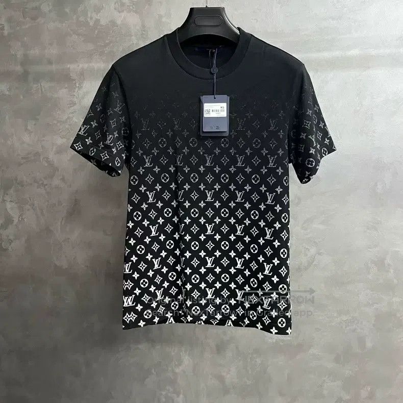 Louis Vuitton Louis Vuitton Black Full Logo Gradient Crew Neck Short Sle Size US XS / EU 42 / 0 - 1 Thumbnail