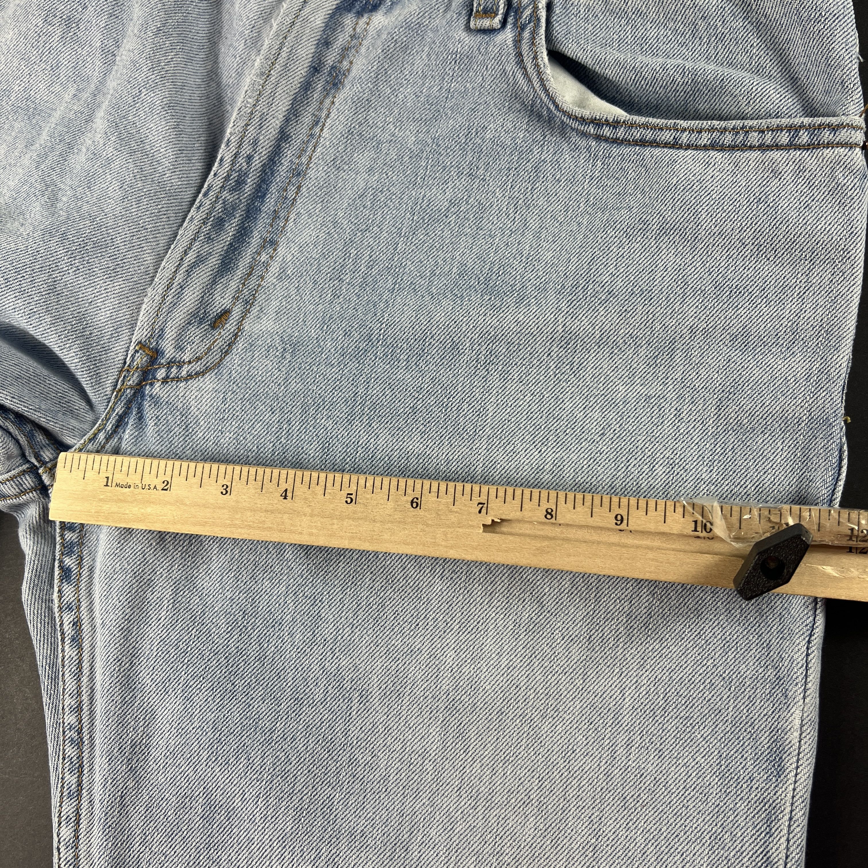 Levi's Y2K Levi's Jeans 505 Straight Light Blue Distressed Denim Size US 35 - 21 Thumbnail