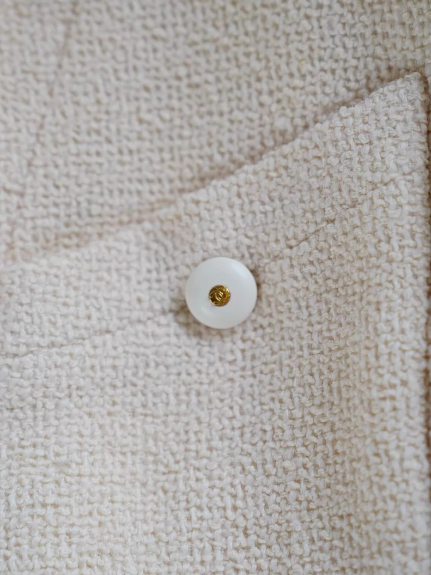 Chanel Chanel 1992 Cream Tweed Suit Skirt Set FR38 Size S / US 4 / IT 40 - 5 Thumbnail