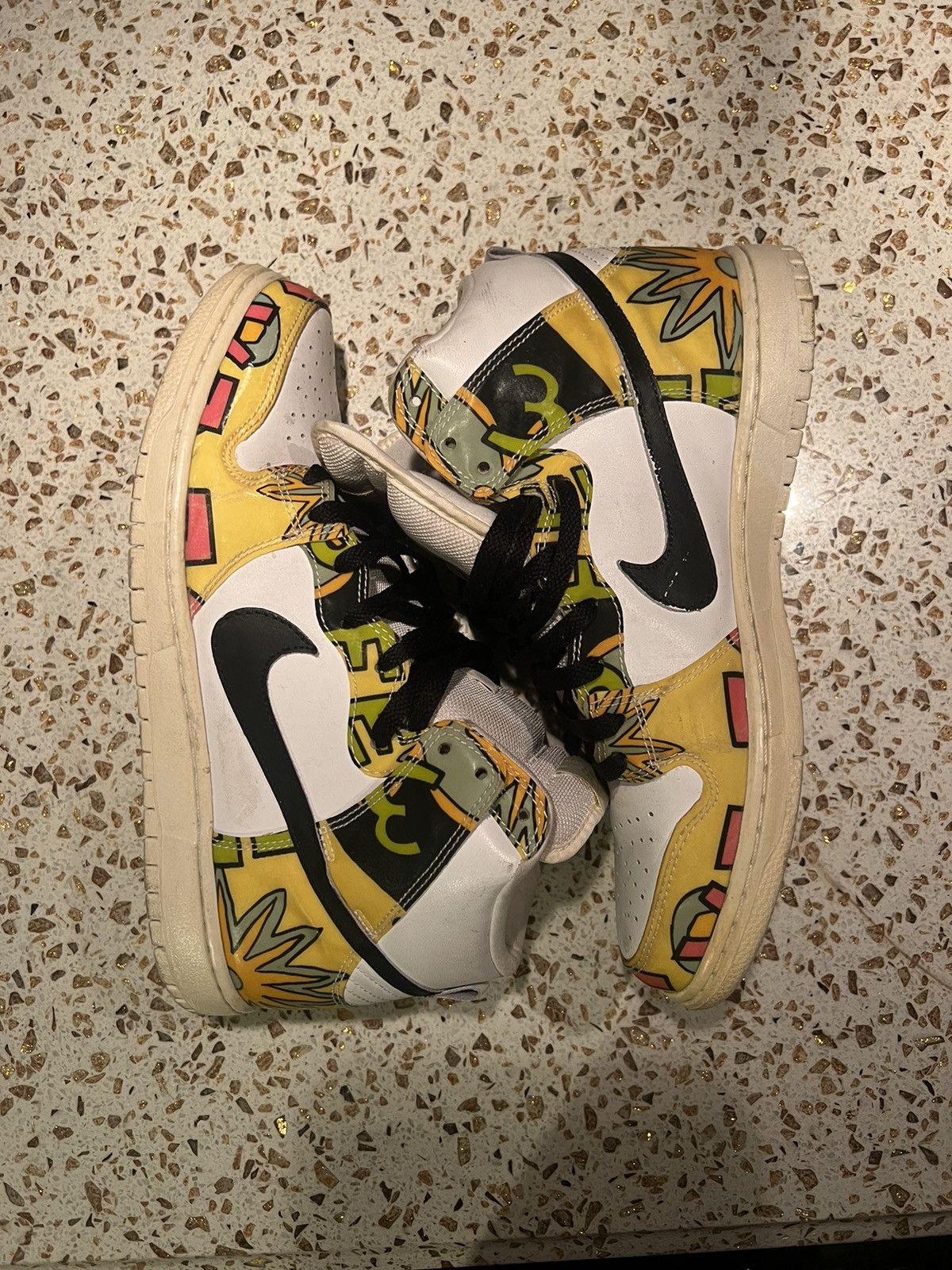 Nike Nike SB Dunk De La Soul Size US 10.5 / EU 43-44 - 2 Thumbnail