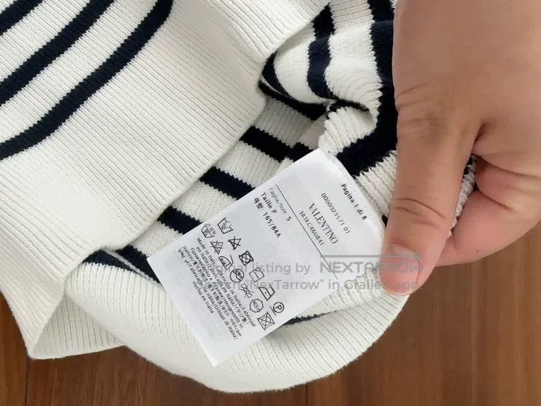 Valentino Valentino Wool striped knit V-neck sweater Size S / US 4 / IT 40 - 3 Thumbnail