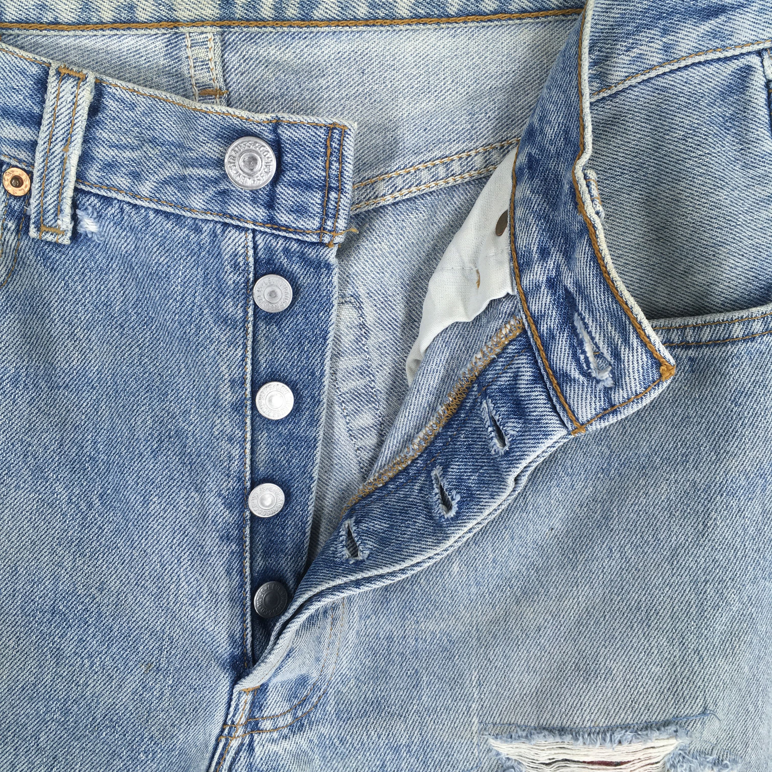 Levi's ize 30x31 Vintage 90s Levi's 501 Distressed Faded Jeans S263 Size US 30 / EU 46 - 6 Thumbnail
