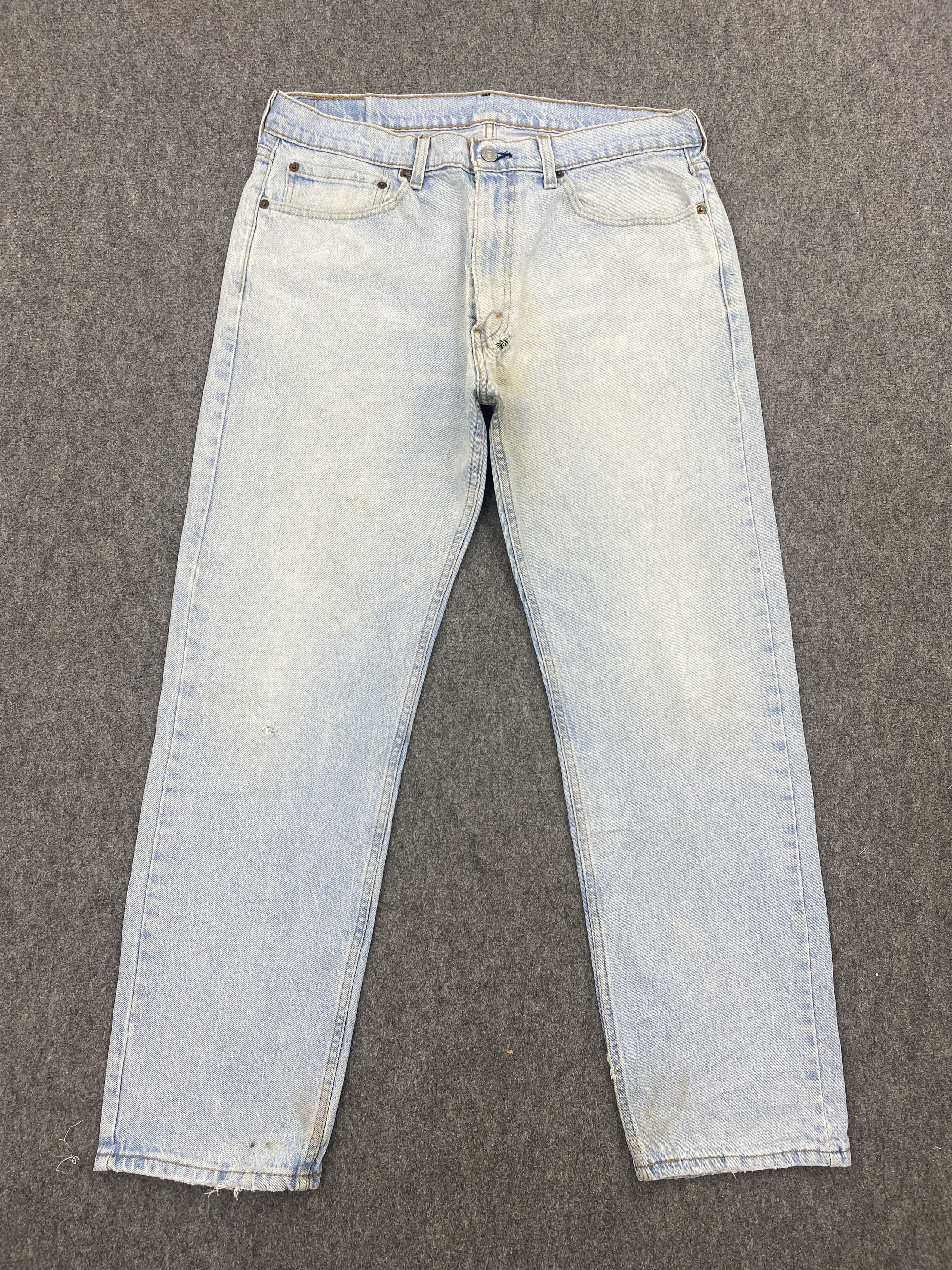 Levi's × Vintage Vintage Levi's 505 Light Washed Stained Jeans DP2653 Size US 34 / EU 50 - 1 Thumbnail