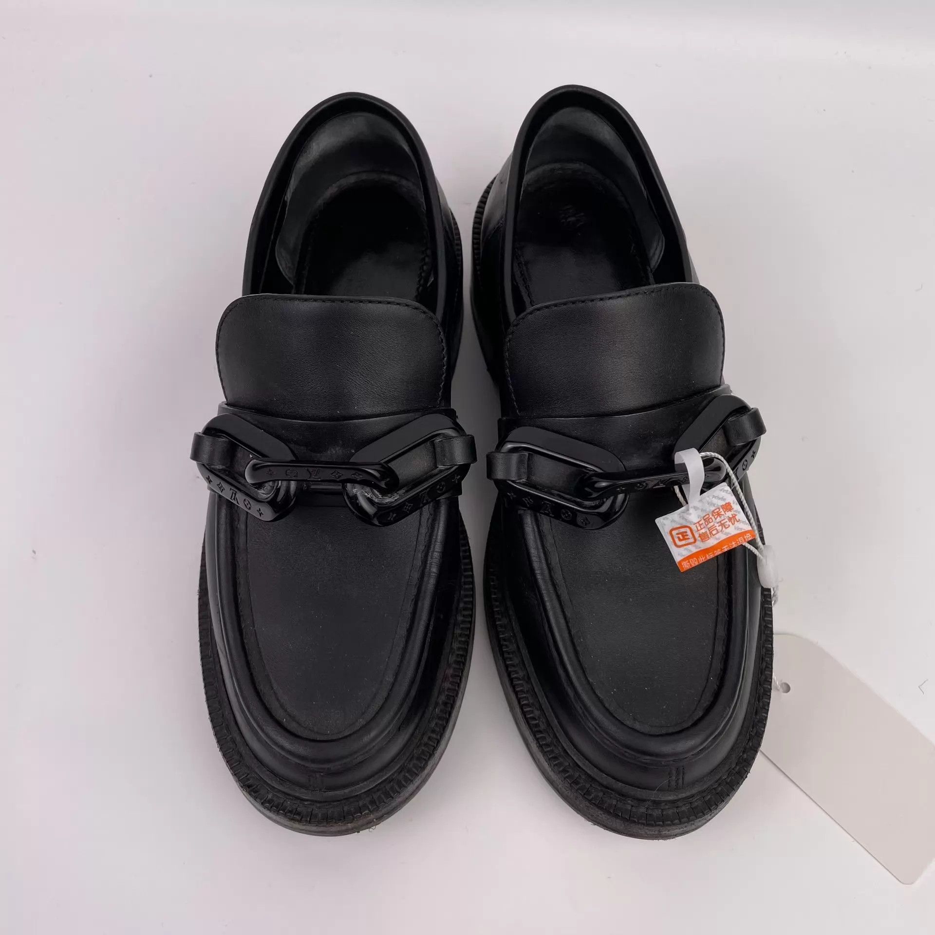 Louis Vuitton LV Black 37 Cowhide Leather Shoes 260505CYE3X04 Size US 7 / IT 37 - 1 Thumbnail