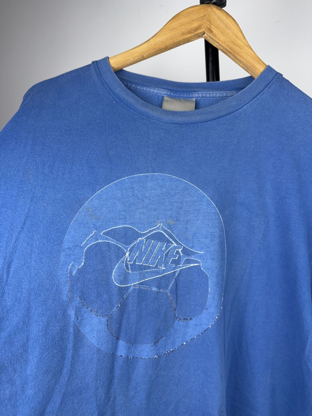 Nike Vintage 00s Y2K Nike Soccer Ball Logo Tee 2000s Turkey Made Size US L / EU 52-54 / 3 - 3 Thumbnail