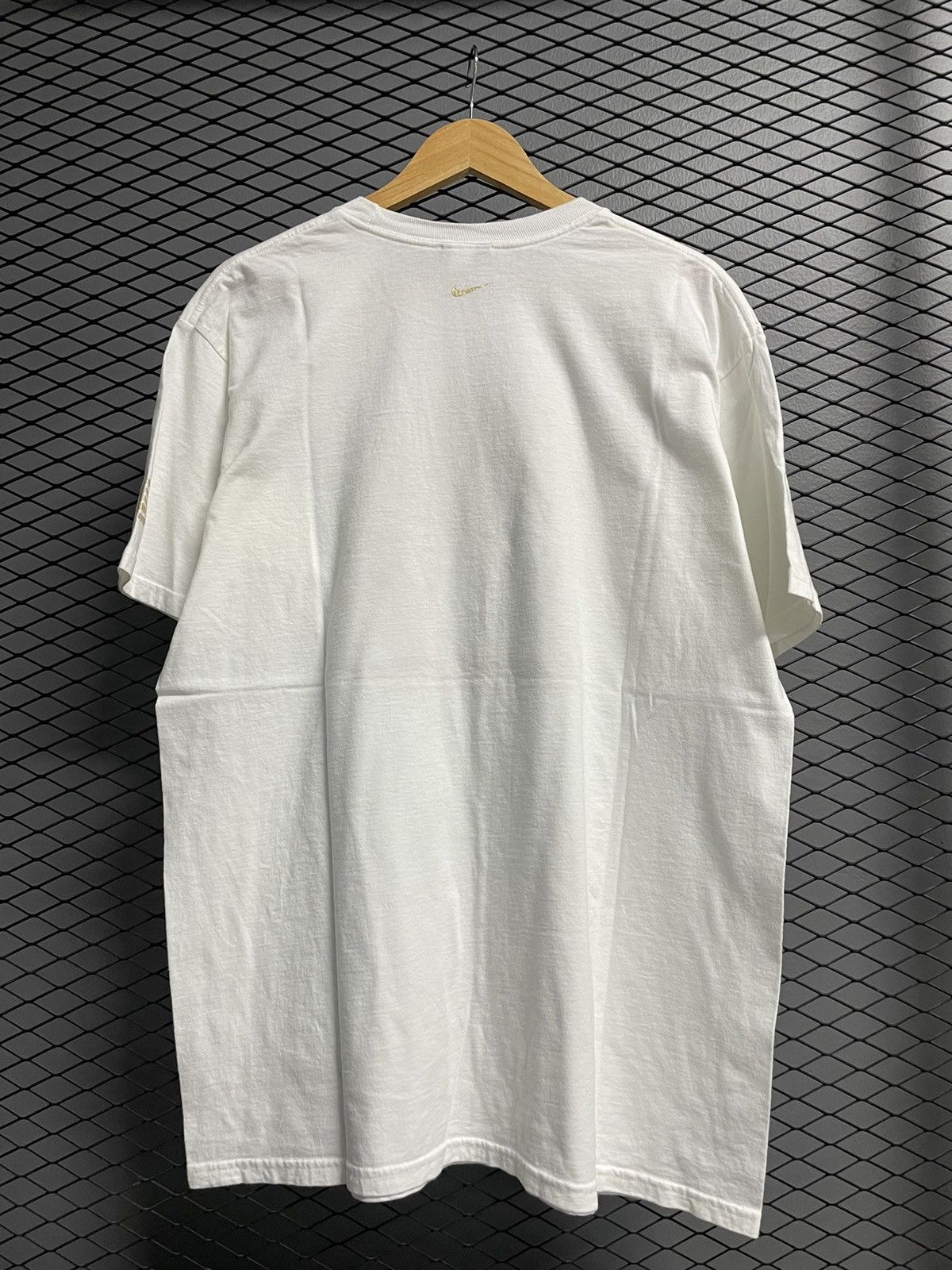 Nike × Vintage Vintage 00s Nike Lebron James “The Wise One” T-Shirt. Size US L / EU 52-54 / 3 - 2 Thumbnail