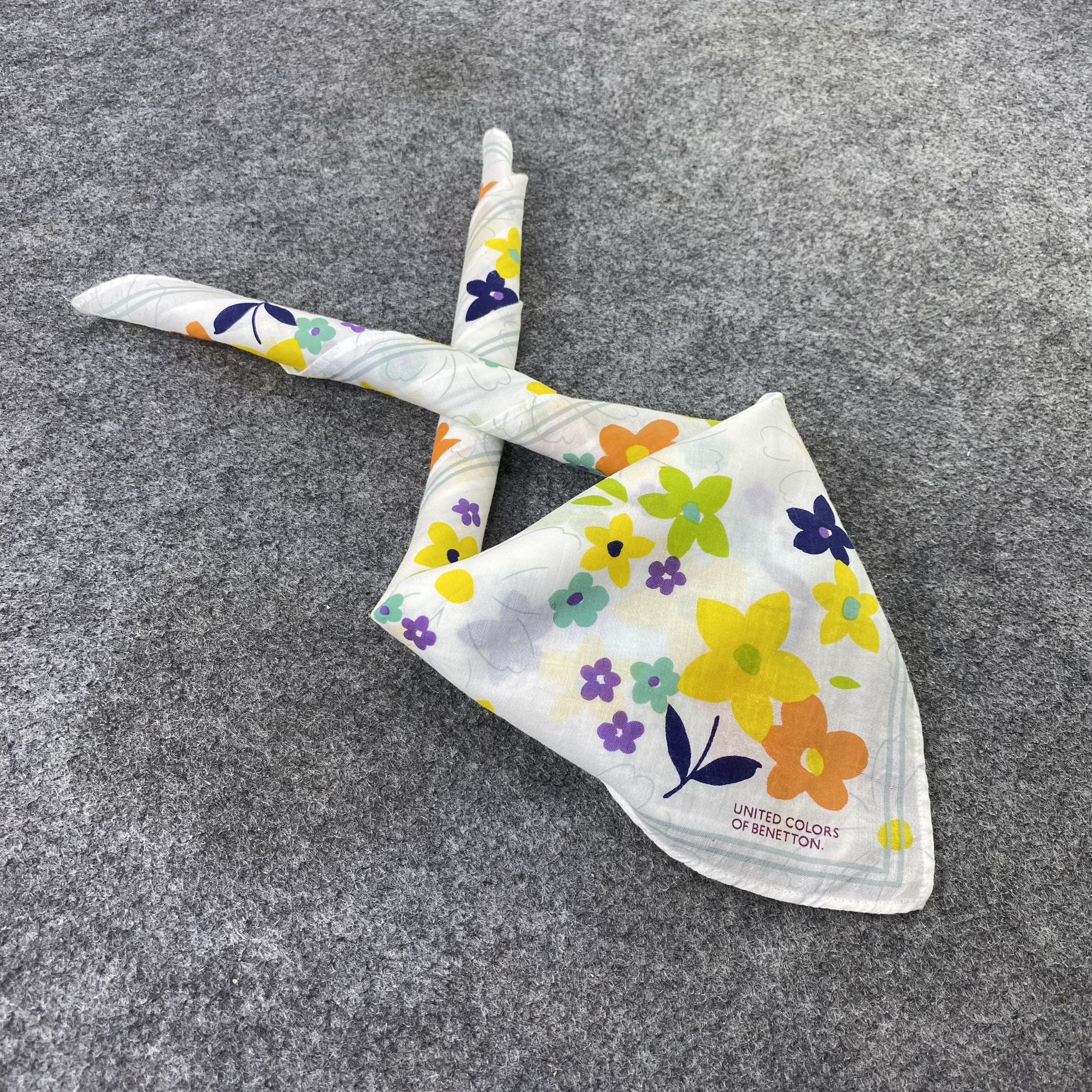 United Colors Of Benetton Benetton Neckerchief / Bandana / Handkerchief-B1122 Size ONE SIZE - 1 Thumbnail