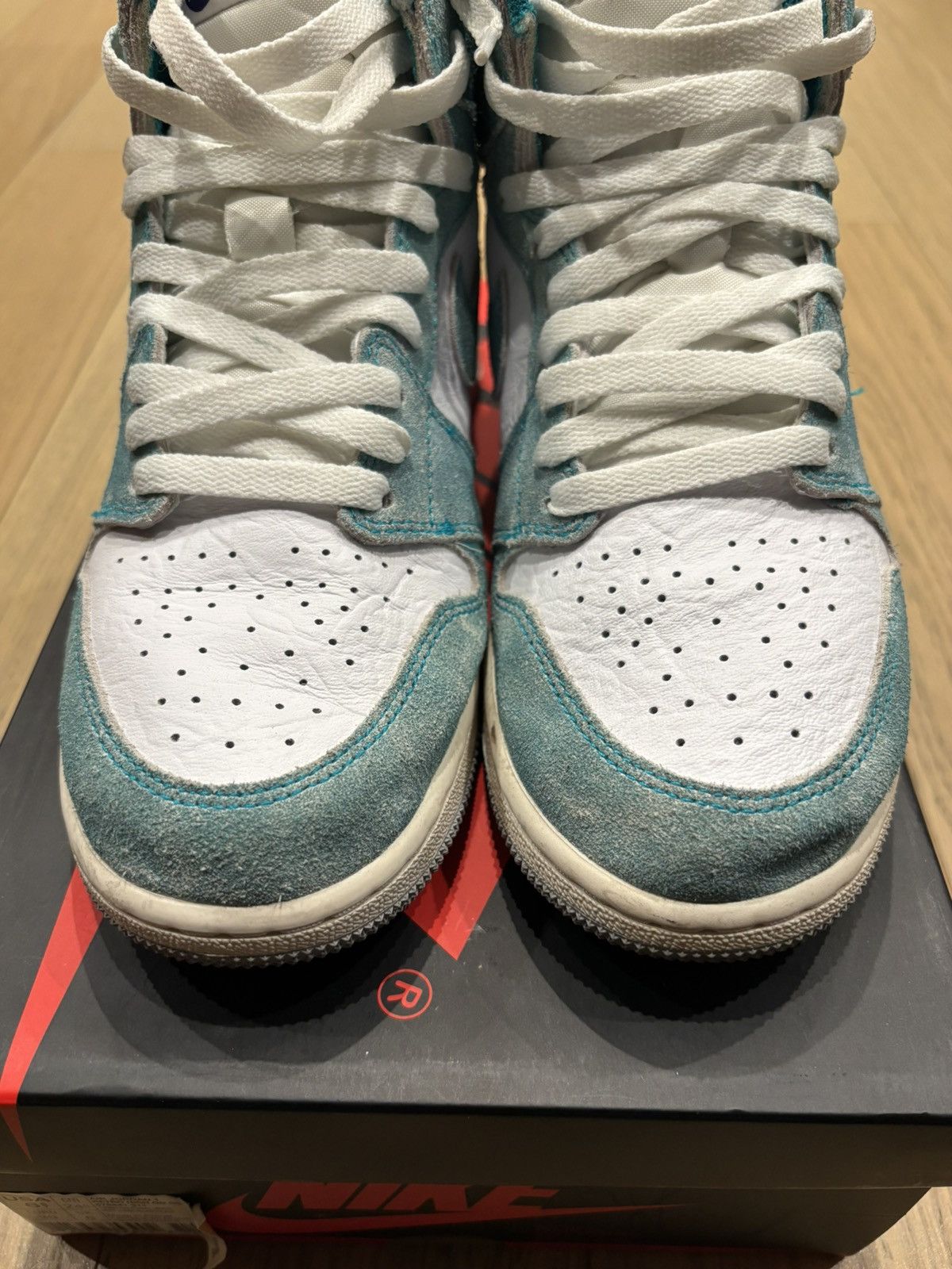 Jordan Brand Air Jordan 1 Retro High OG Turbo Green Size US 6.5 / IT 36.5 - 9 Thumbnail