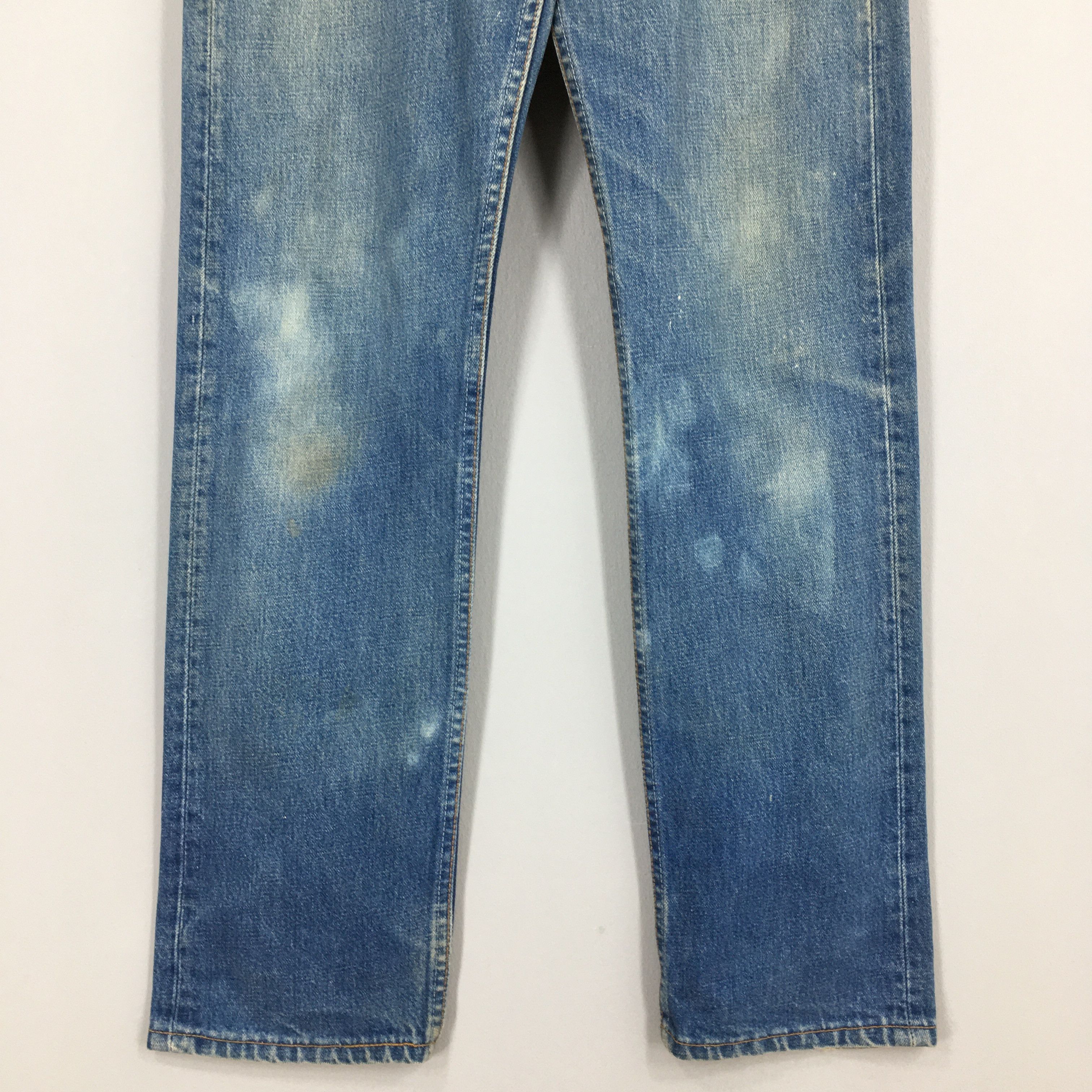 Levi's Size 28x31.5 Vintage 90s Levi's 501 Faded Blue Jeans S1121 Size US 28 / EU 44 - 4 Thumbnail