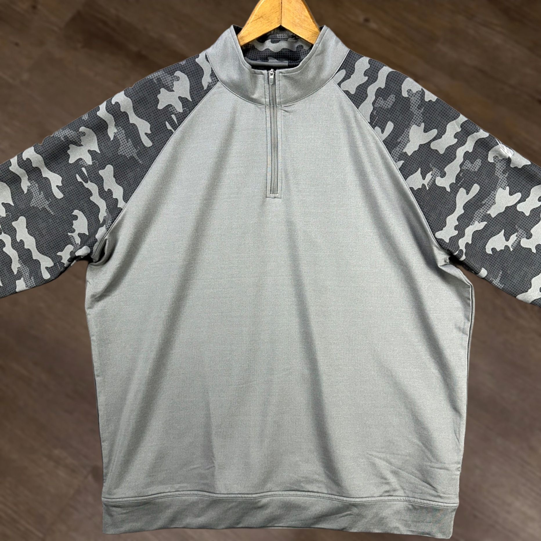 Peter Millar Peter Millar Sweatshirt Pullover Mens XL Gray Camo Long Sleeve 1/4 Zip Logo Size US XL / EU 56 / 4 - 1 Thumbnail