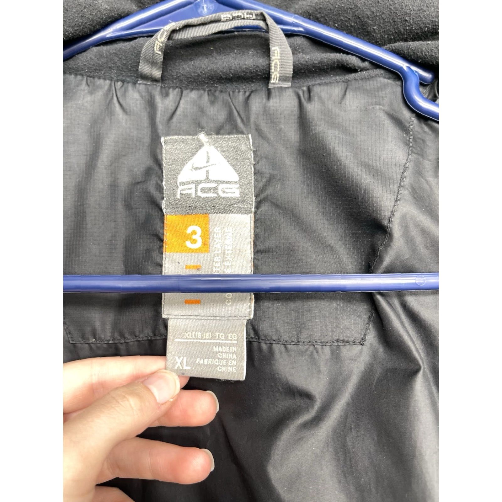 Nike ACG Nike ACG Goose Down Puffer Jacket Womens XL Black 3 Outer Layer Outdoor Hiking Size XL / US 12-14 / IT 48-50 - 3 Thumbnail
