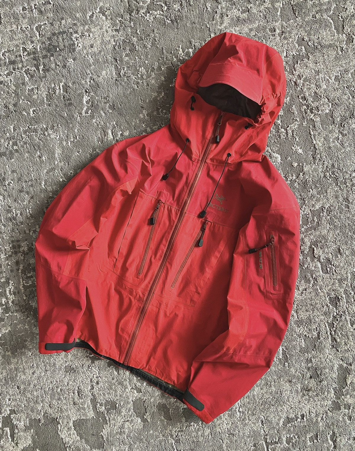 ARCTERYX X OUTDOOR LIFE ARCTERYX BETA AR VINTAGE 2005 MEN’S GORE TEX XCR JACKET Y2K