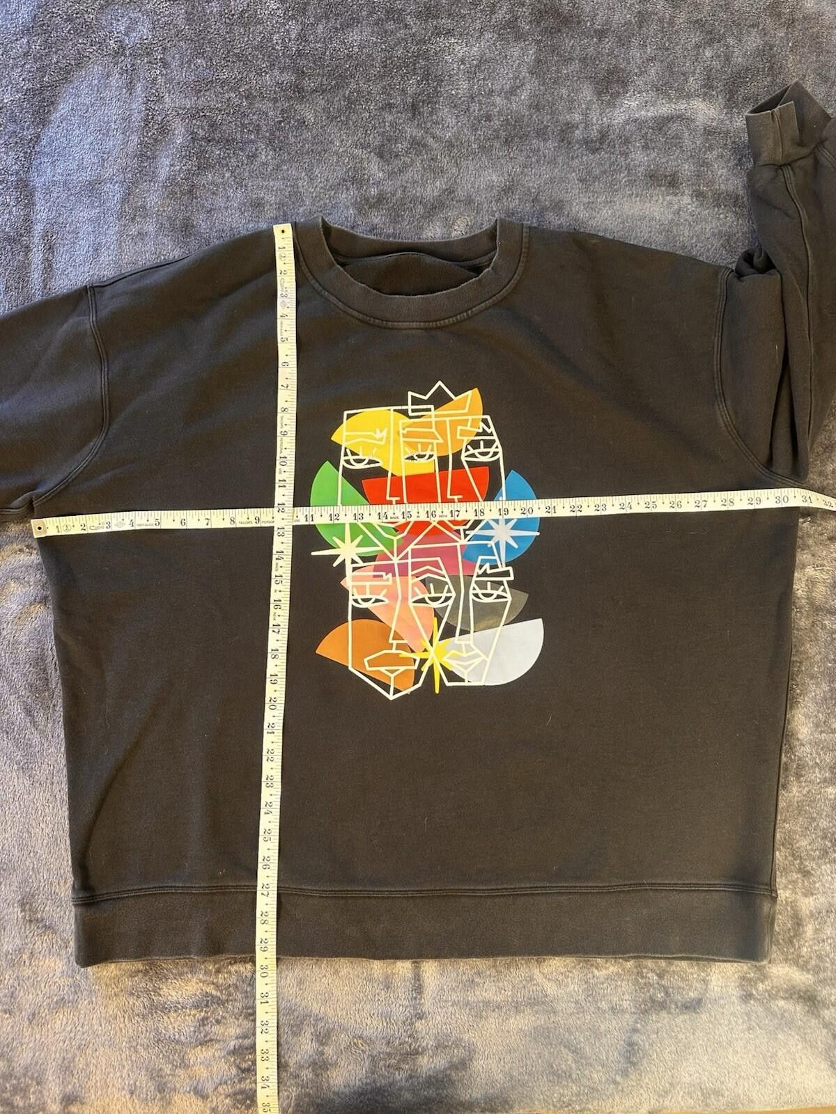 Lululemon Lululemon Black Sweatshirt Graphic Print Crewneck XXL Women Size L / US 10 / IT 46 - 2 Thumbnail