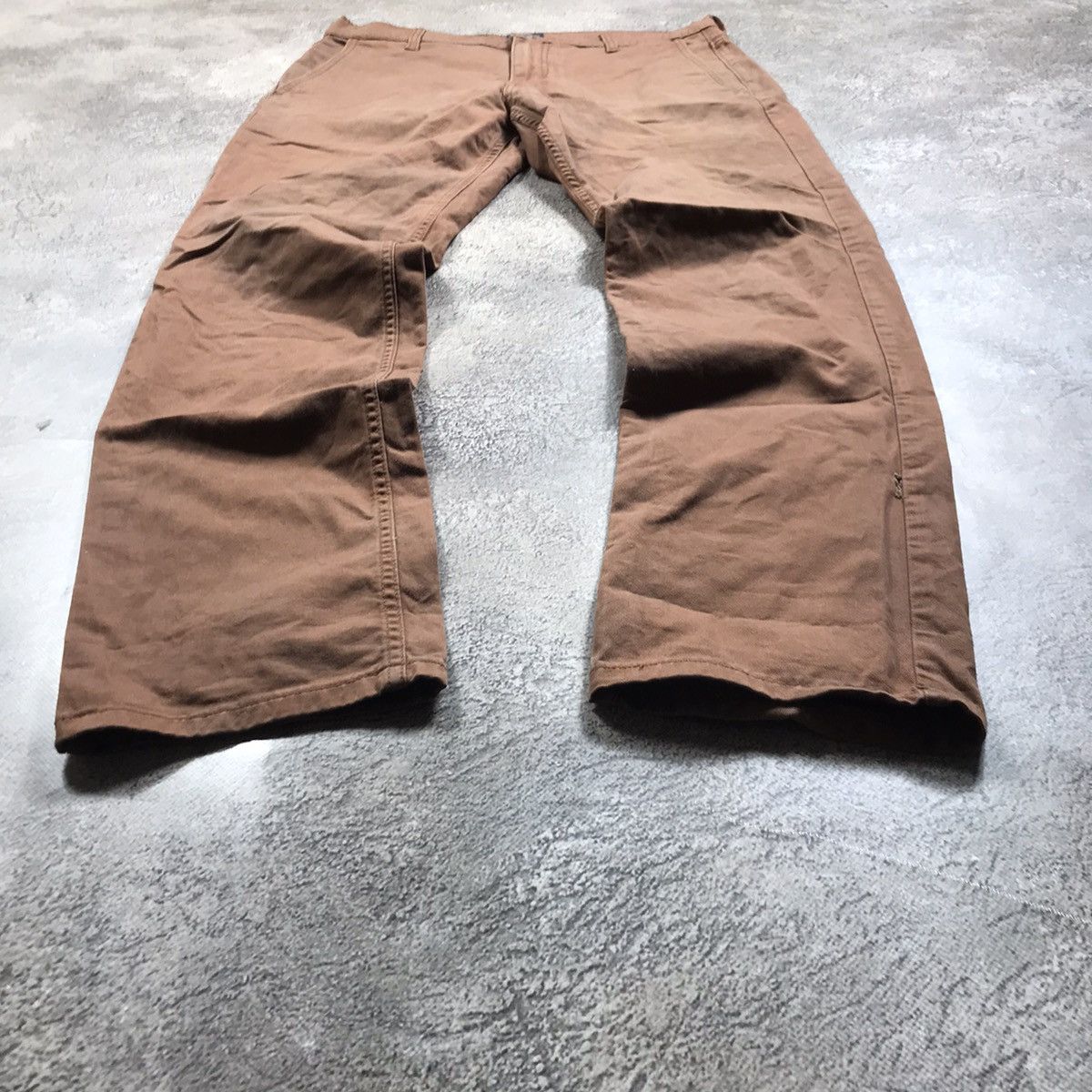 Vintage Vintage 90s Levis Baggy Cargo Pants Distressed Skate Logo 33 Size US 33 - 1 Thumbnail