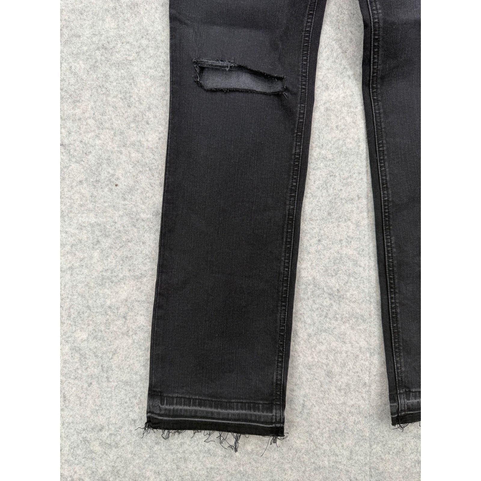 Paige NWT Paige Cindy Transcend Destructed High Rise Straight Jean Size 24" / US 00 / IT 34 - 5 Thumbnail