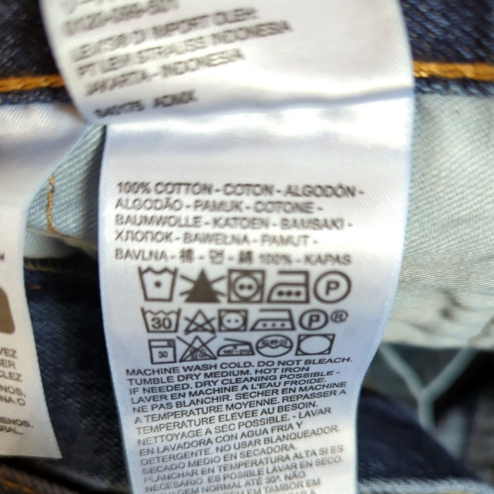 Levi's Levi's 550 Jeans Mens 44X30 Medium Wash Denim Cotton Relaxed Straight 30 Inseam Regular Size Type Jeans Blue Mens Size US 44 / EU 60 - 8 Thumbnail