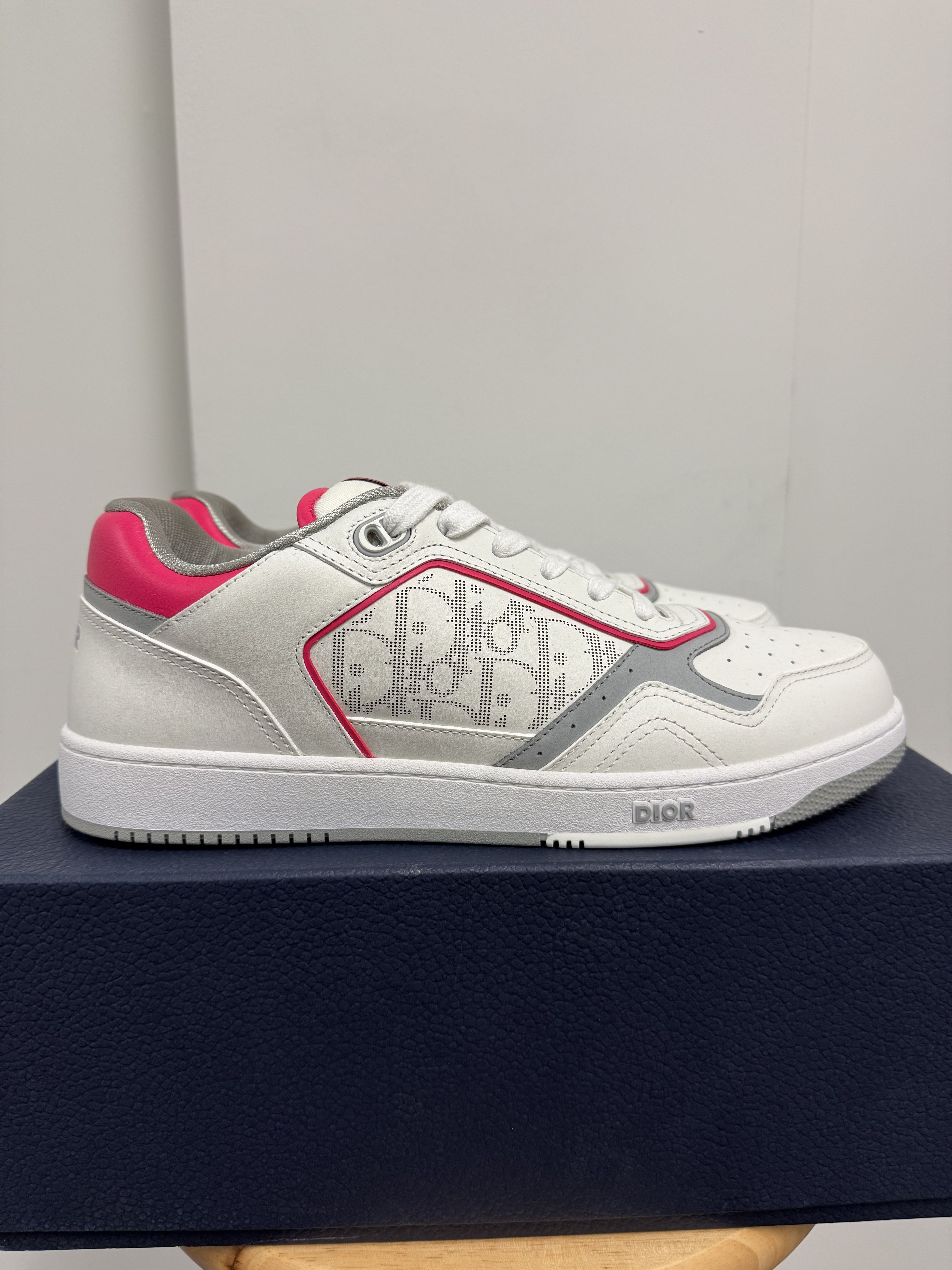 Dior Dior B27 Pink Low Size US 11 / EU 44 - 1 Thumbnail